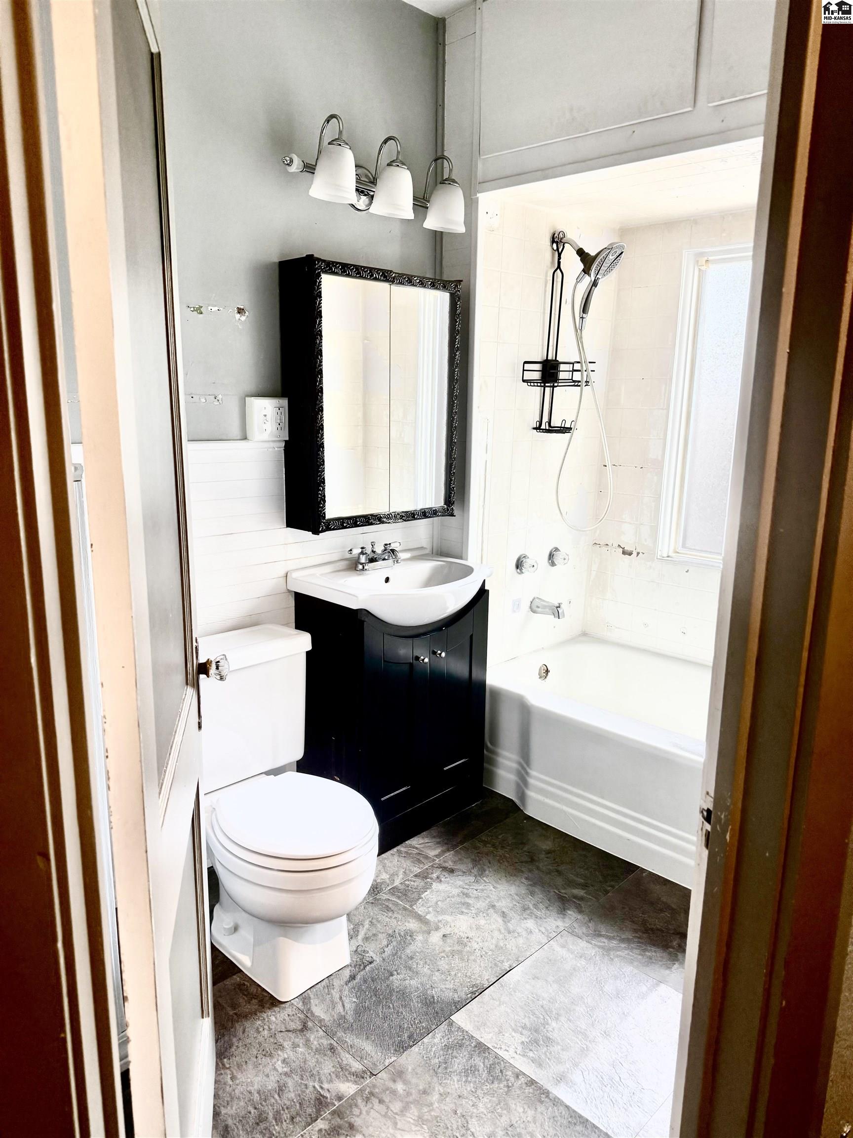 519 E Eliazabeth Mcpherson KS 67460