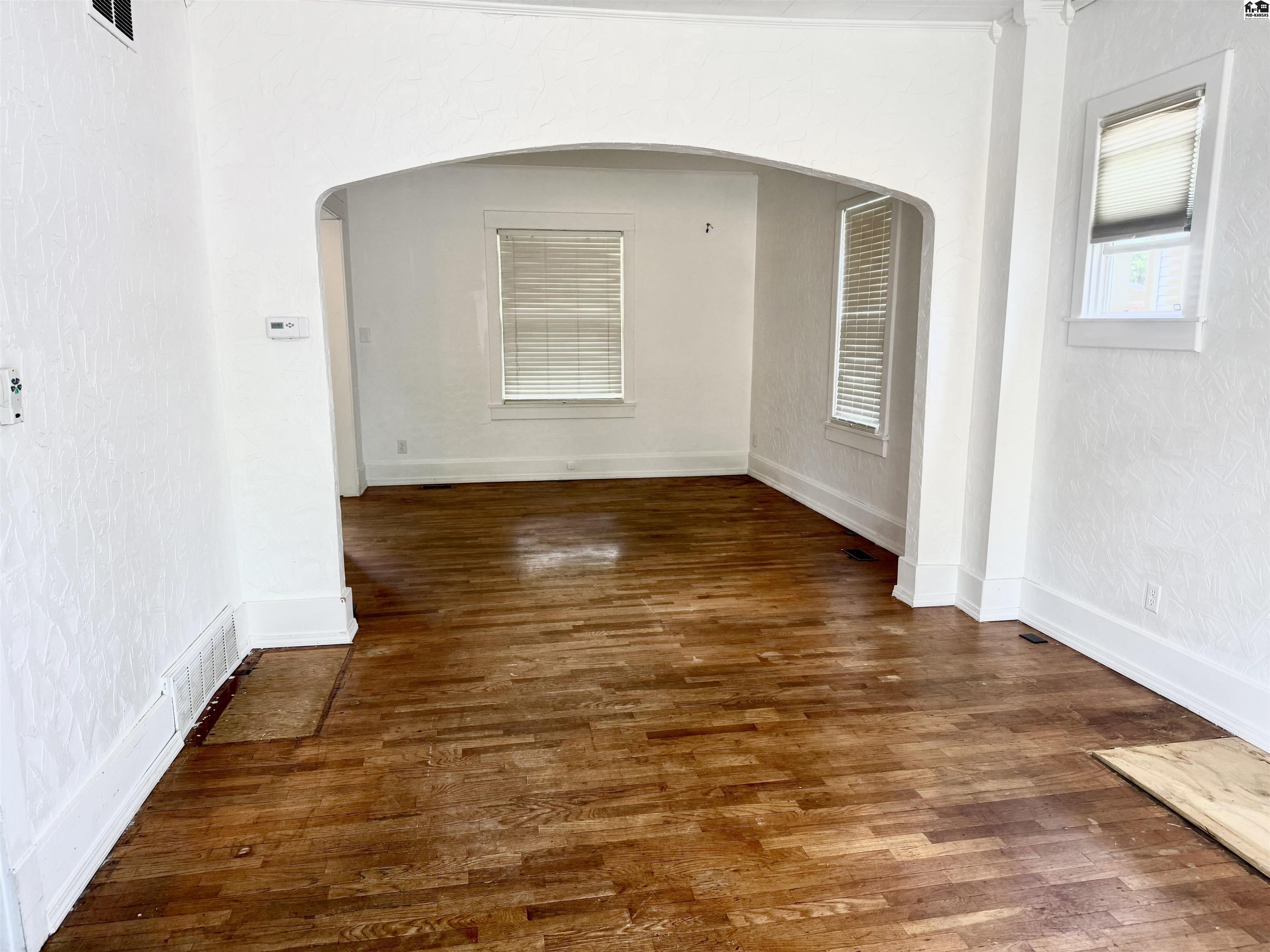 519 E Eliazabeth Mcpherson KS 67460