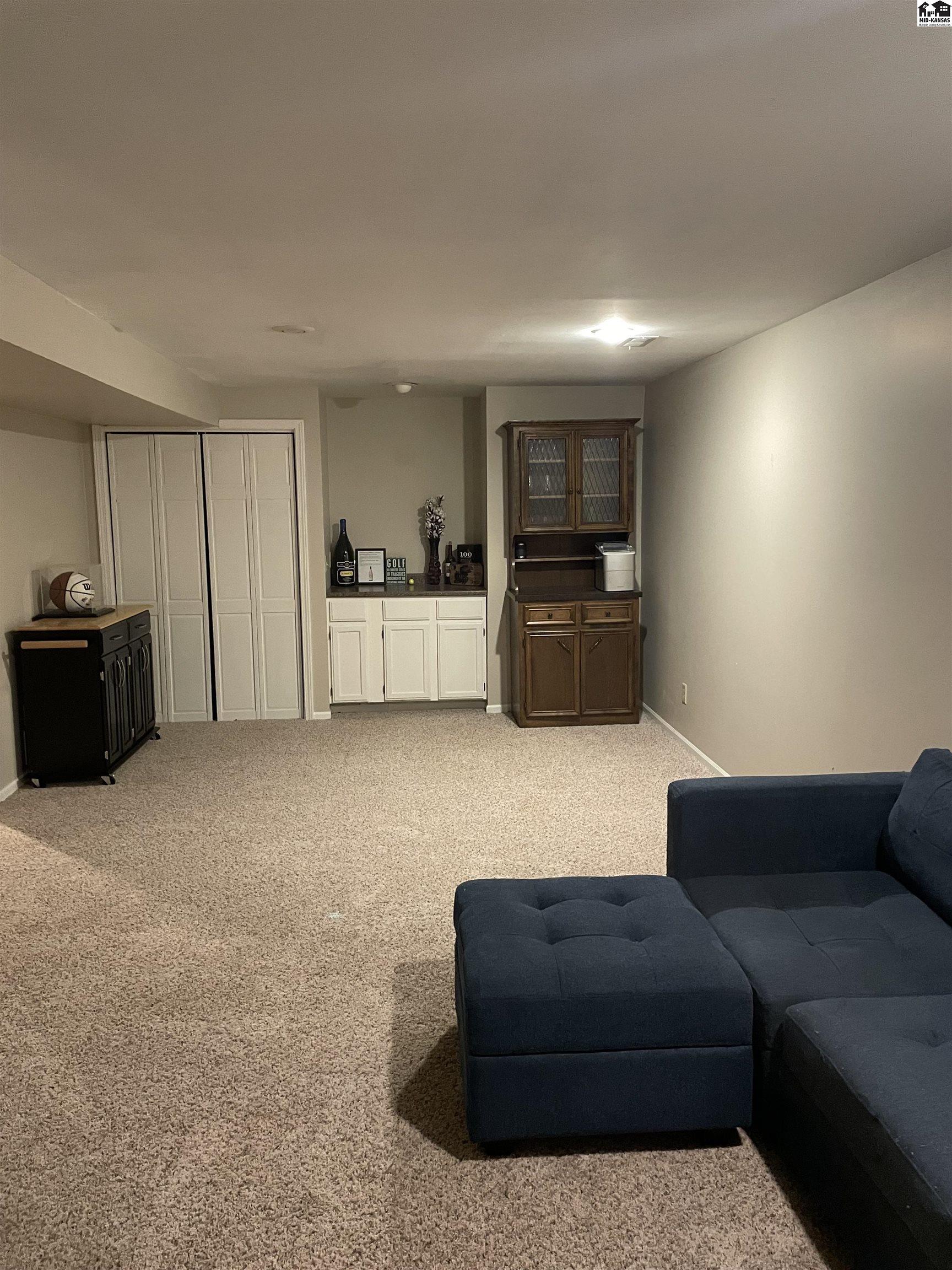 3009 N Ridgecrest Drive Hutchinson KS 67502