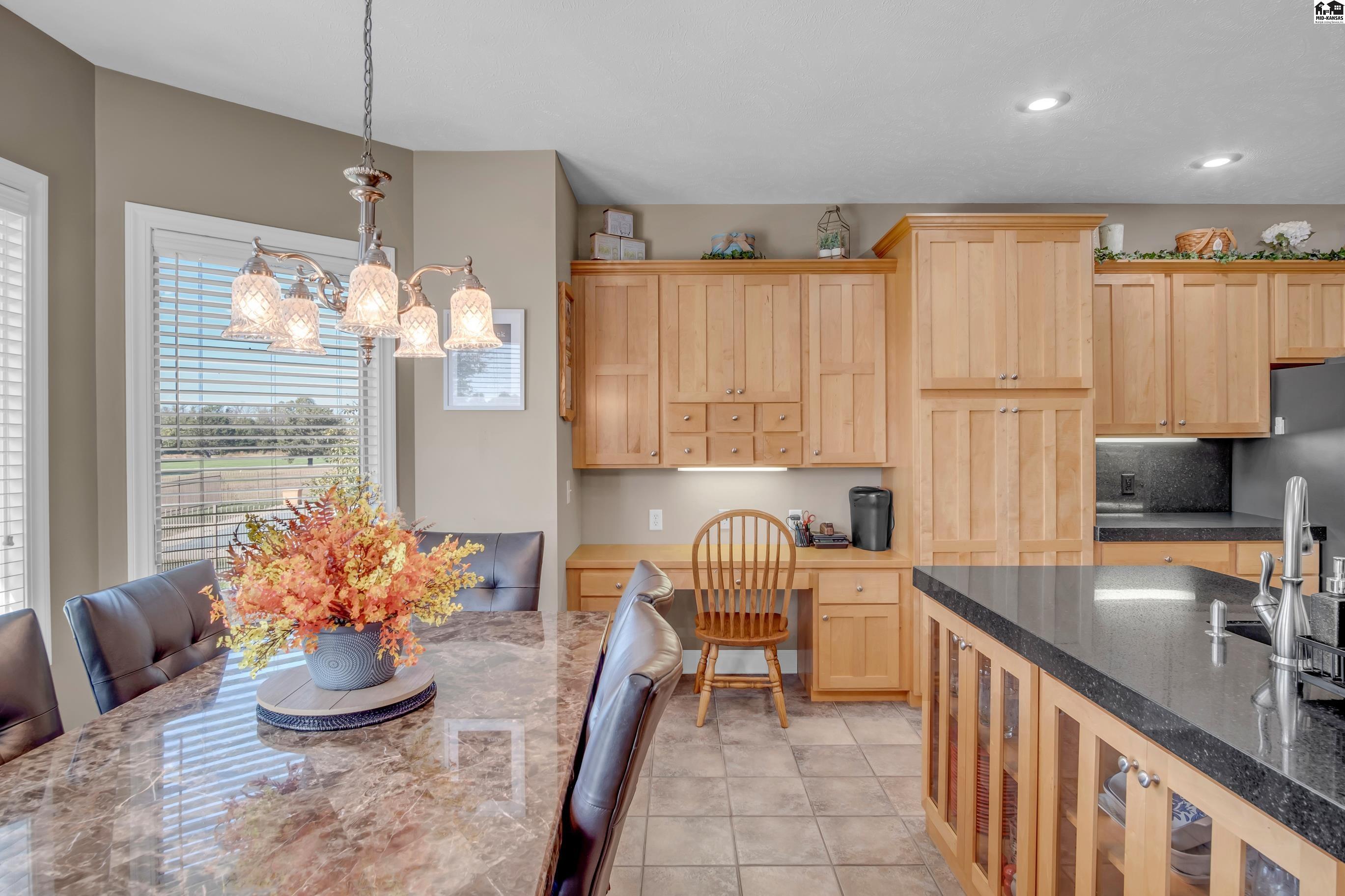 806 Woodthrush Drive Mcpherson KS 67460