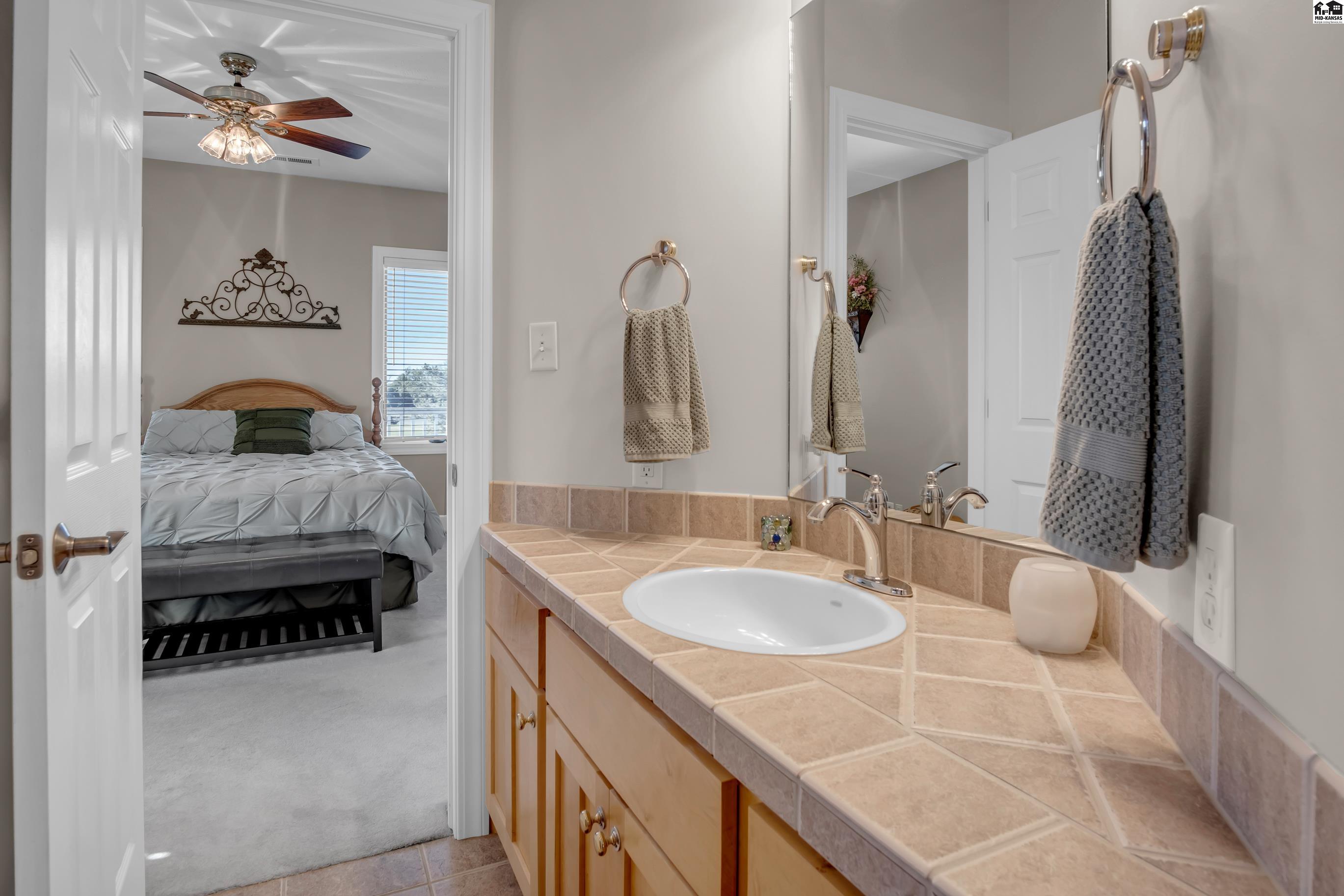 806 Woodthrush Drive Mcpherson KS 67460