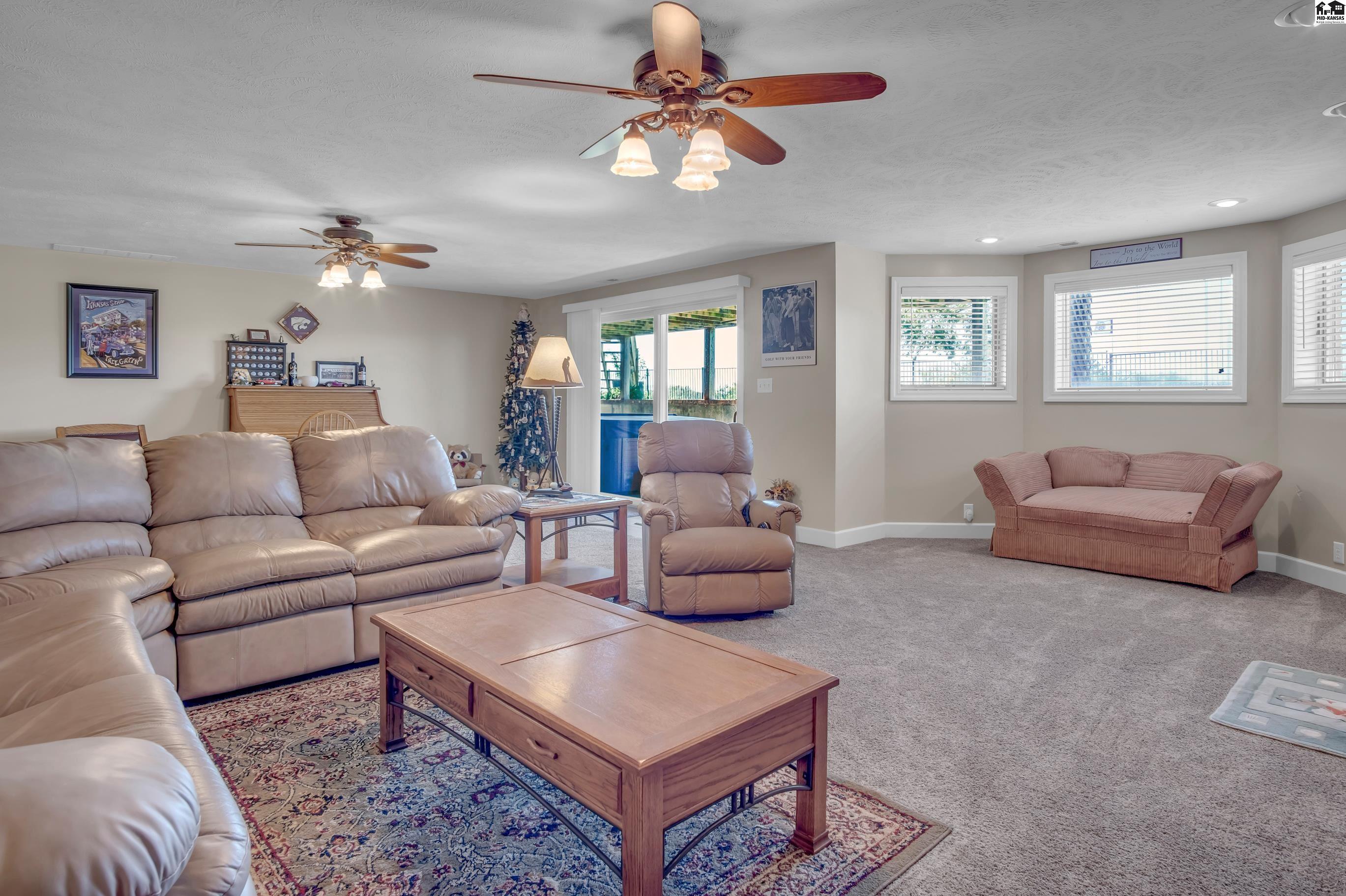 806 Woodthrush Drive Mcpherson KS 67460