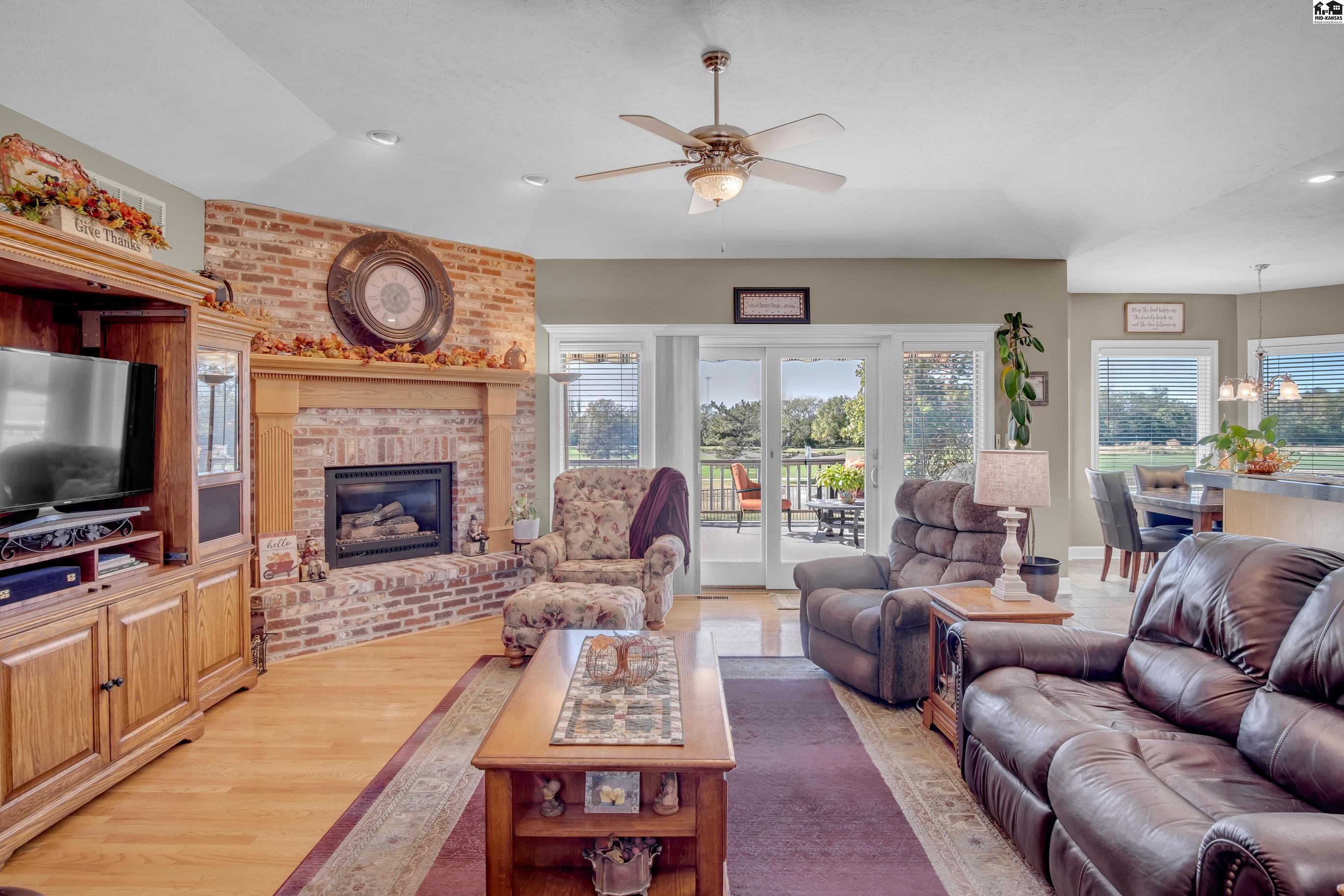 806 Woodthrush Drive Mcpherson KS 67460