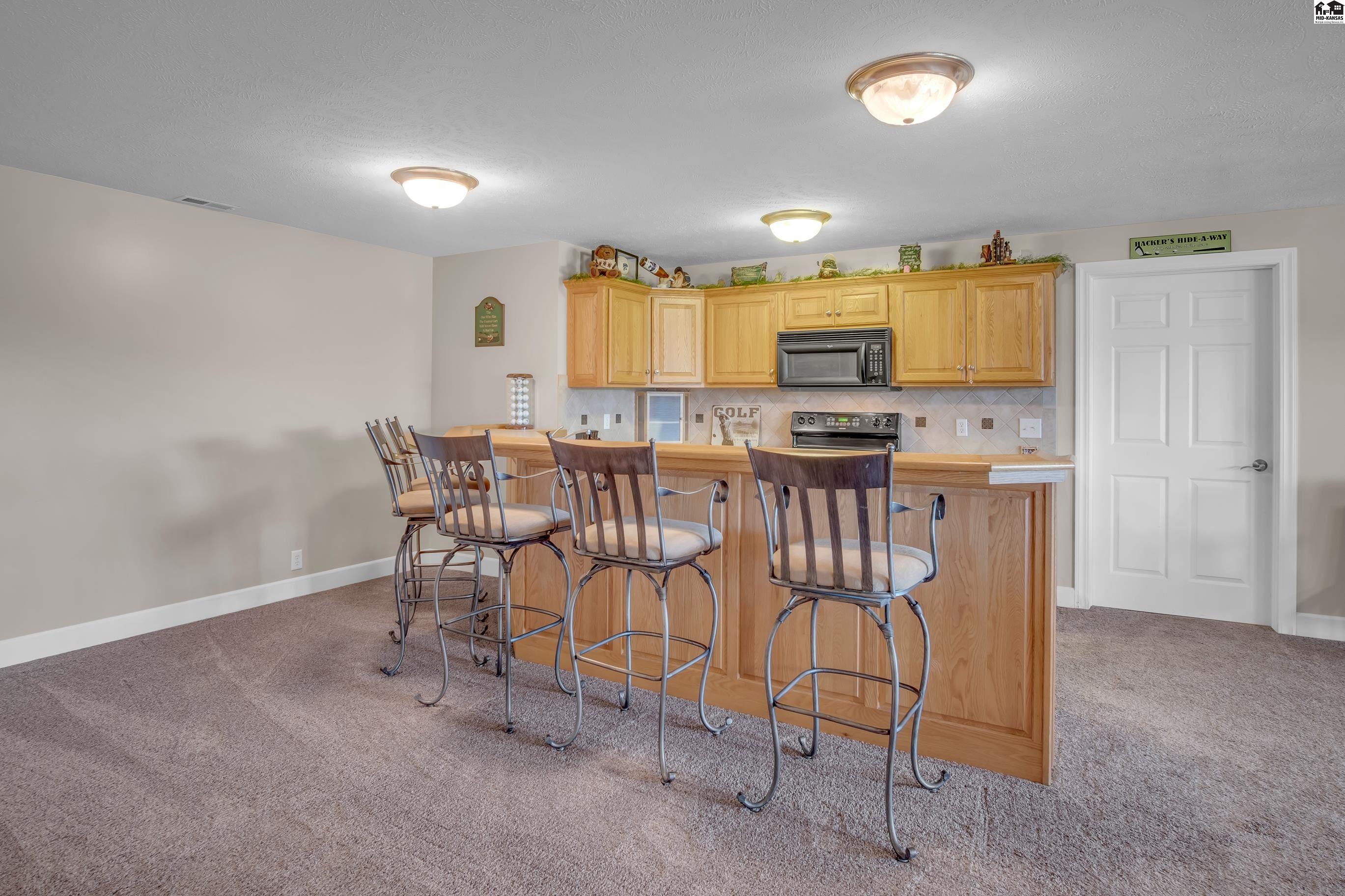 806 Woodthrush Drive Mcpherson KS 67460