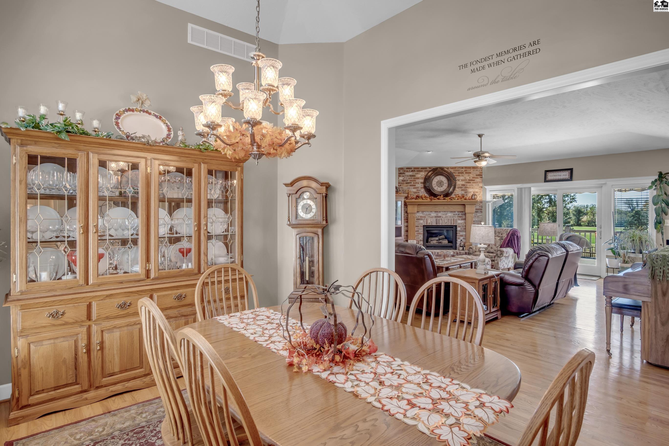 806 Woodthrush Drive Mcpherson KS 67460