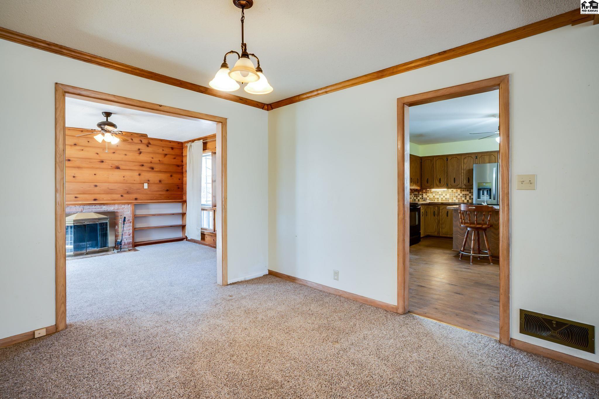 2207 N Tyler Street Hutchinson KS 67502