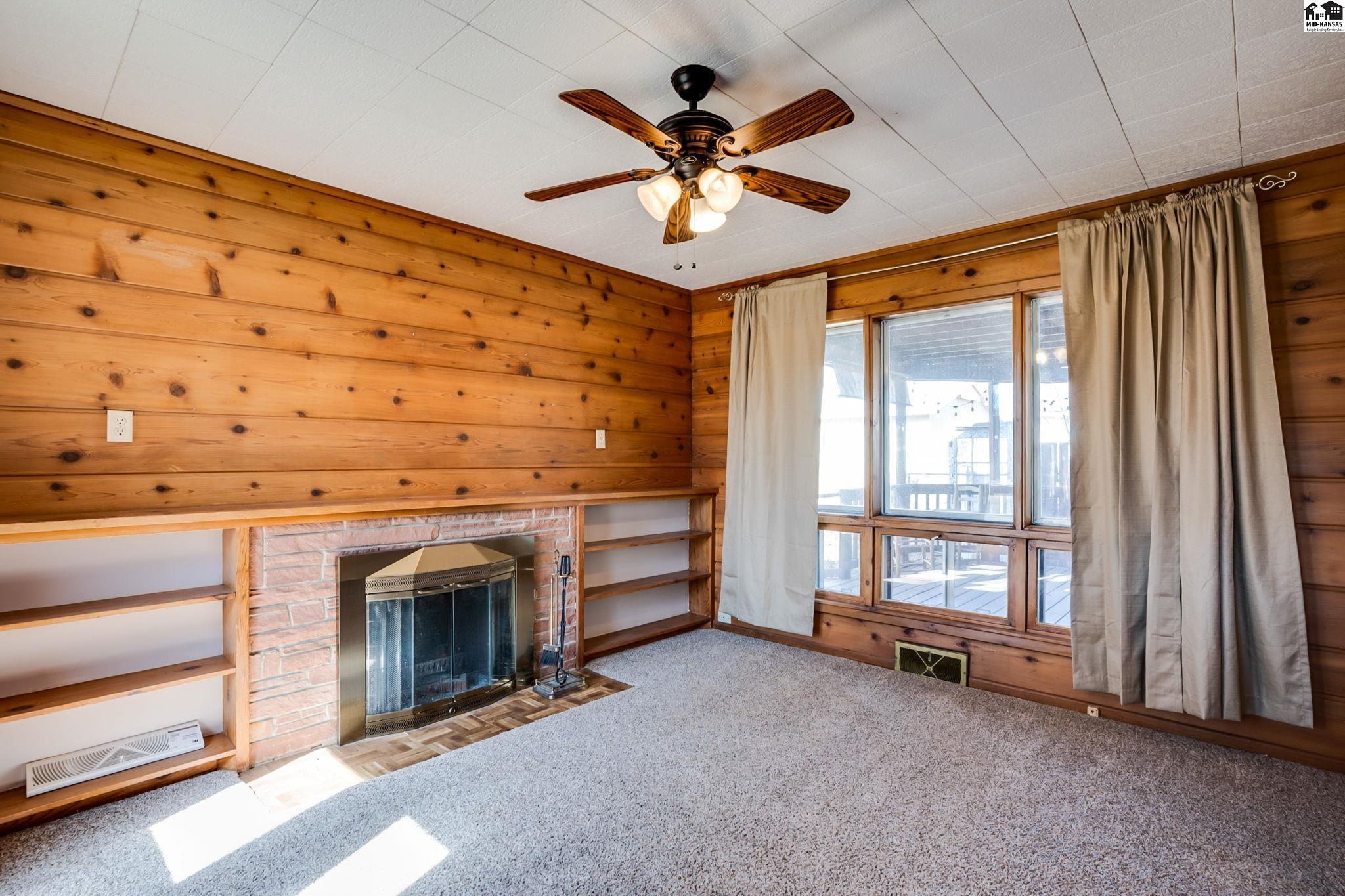 2207 N Tyler Street Hutchinson KS 67502