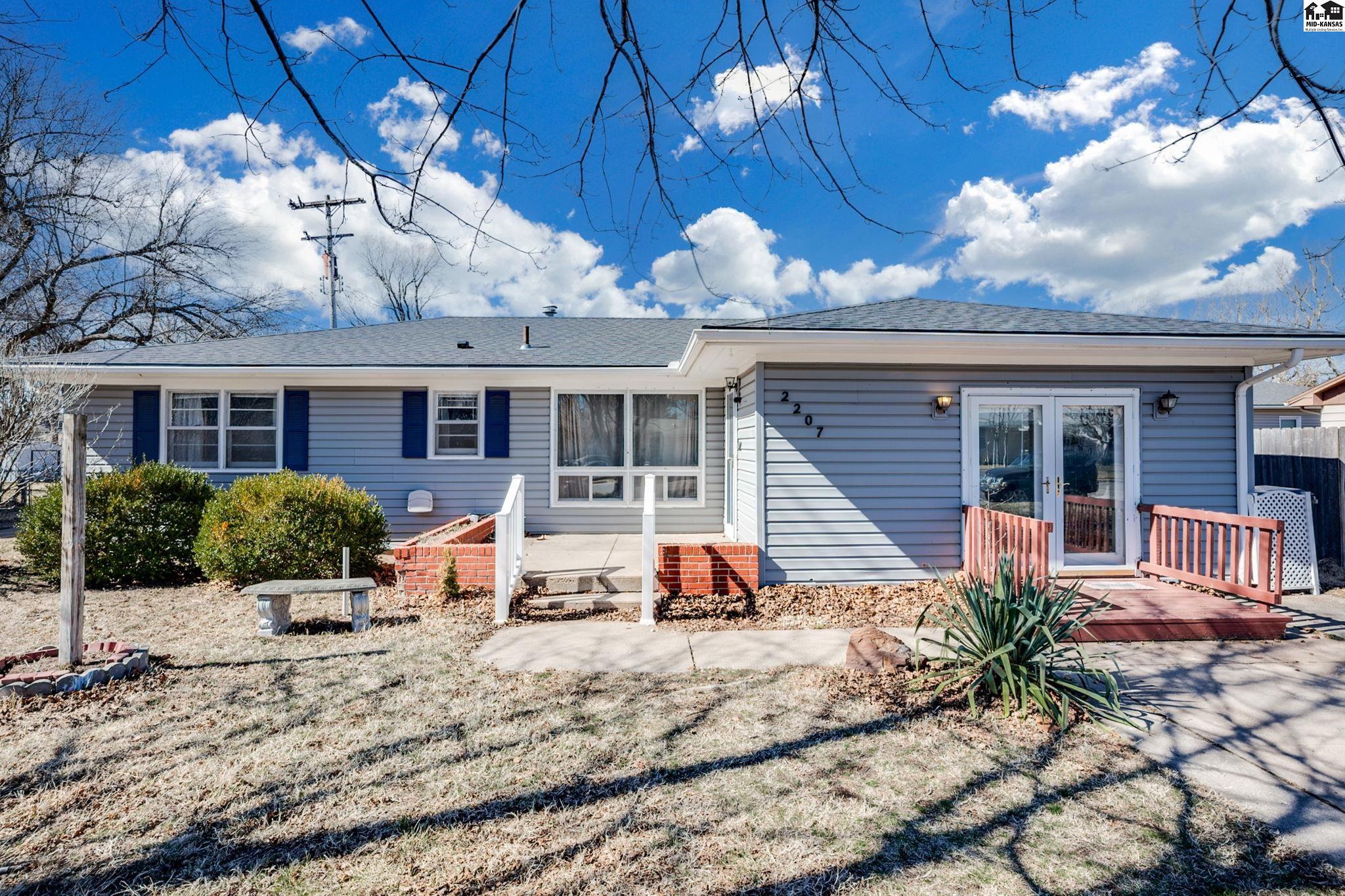 2207 N Tyler Street Hutchinson KS 67502