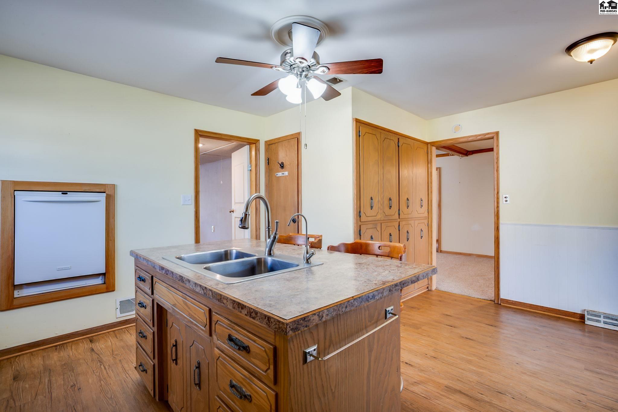 2207 N Tyler Street Hutchinson KS 67502