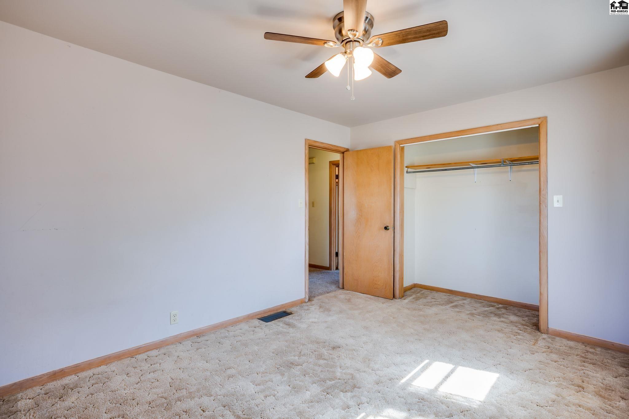 2207 N Tyler Street Hutchinson KS 67502