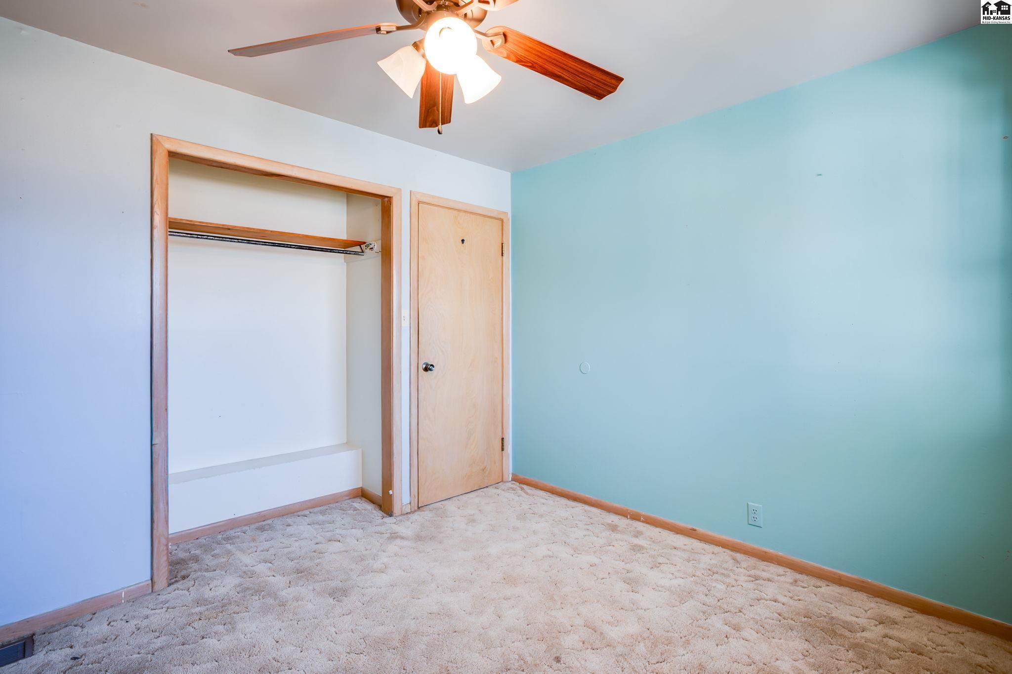 2207 N Tyler Street Hutchinson KS 67502