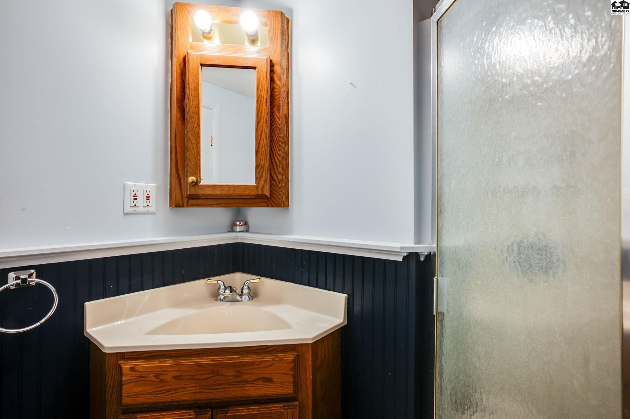 2207 N Tyler Street Hutchinson KS 67502