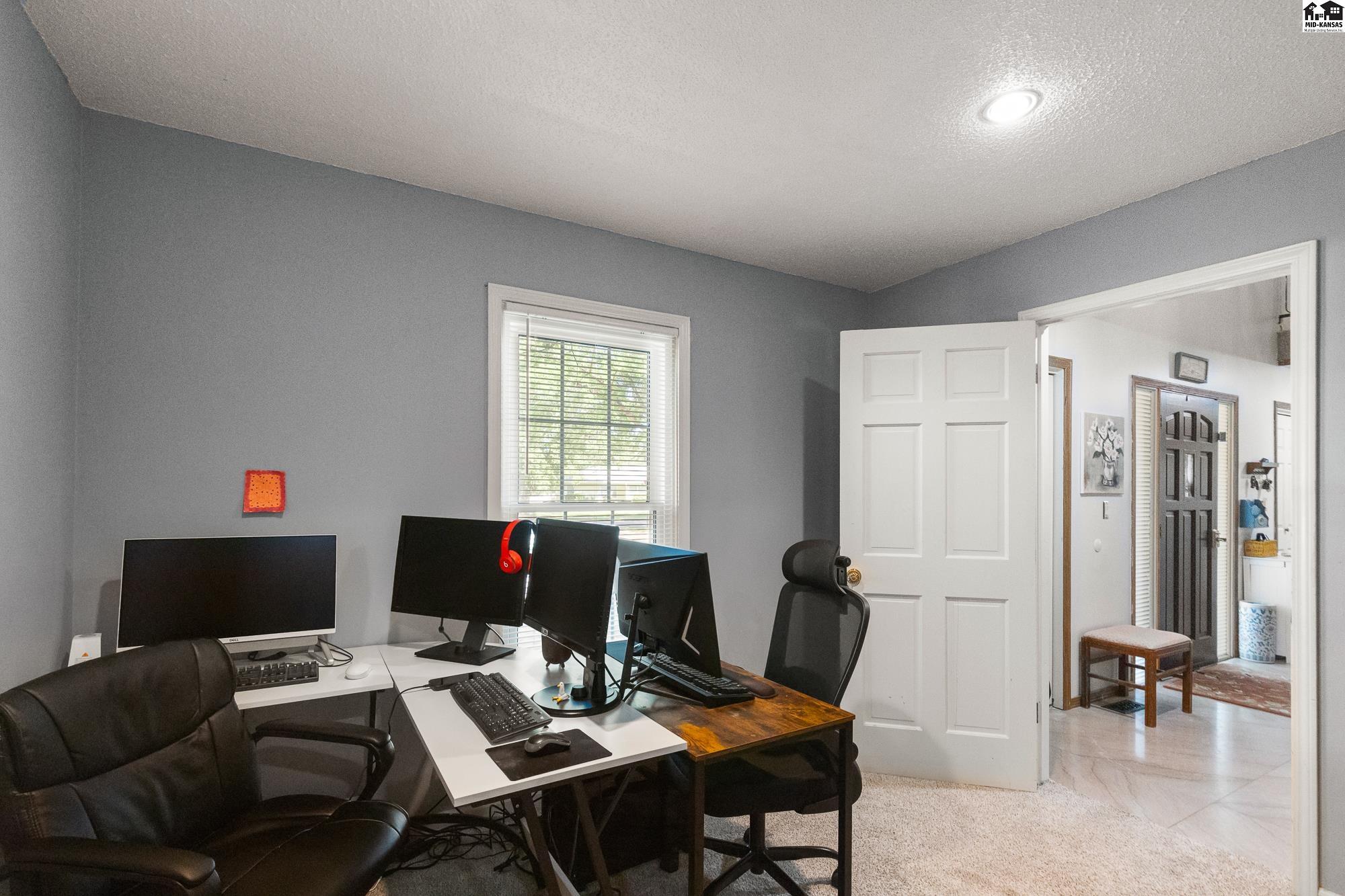 401 N Kansas Street Haven KS 67543