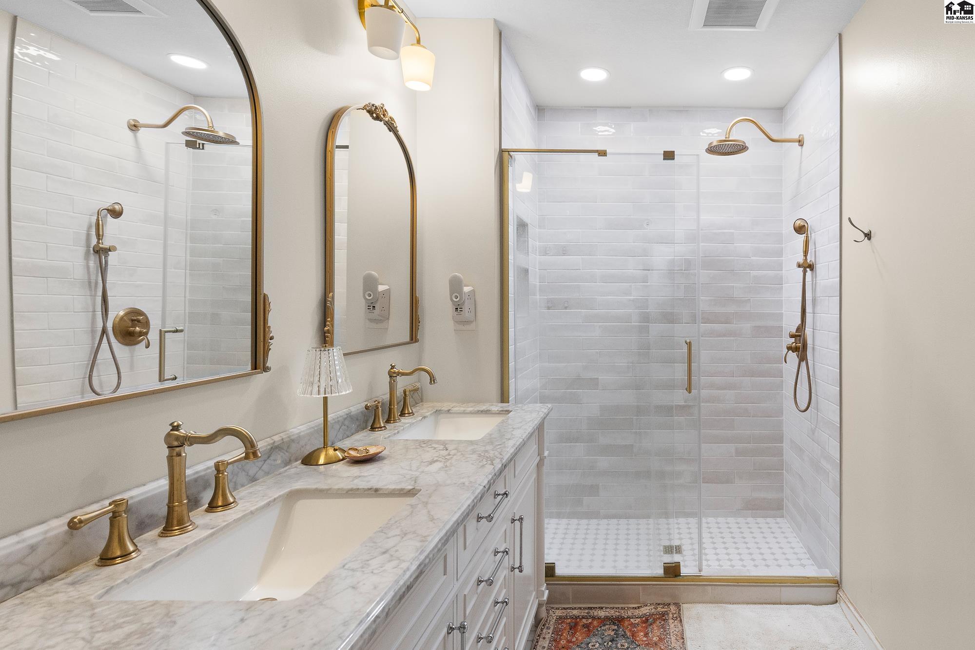 401 N Kansas Street Haven KS 67543