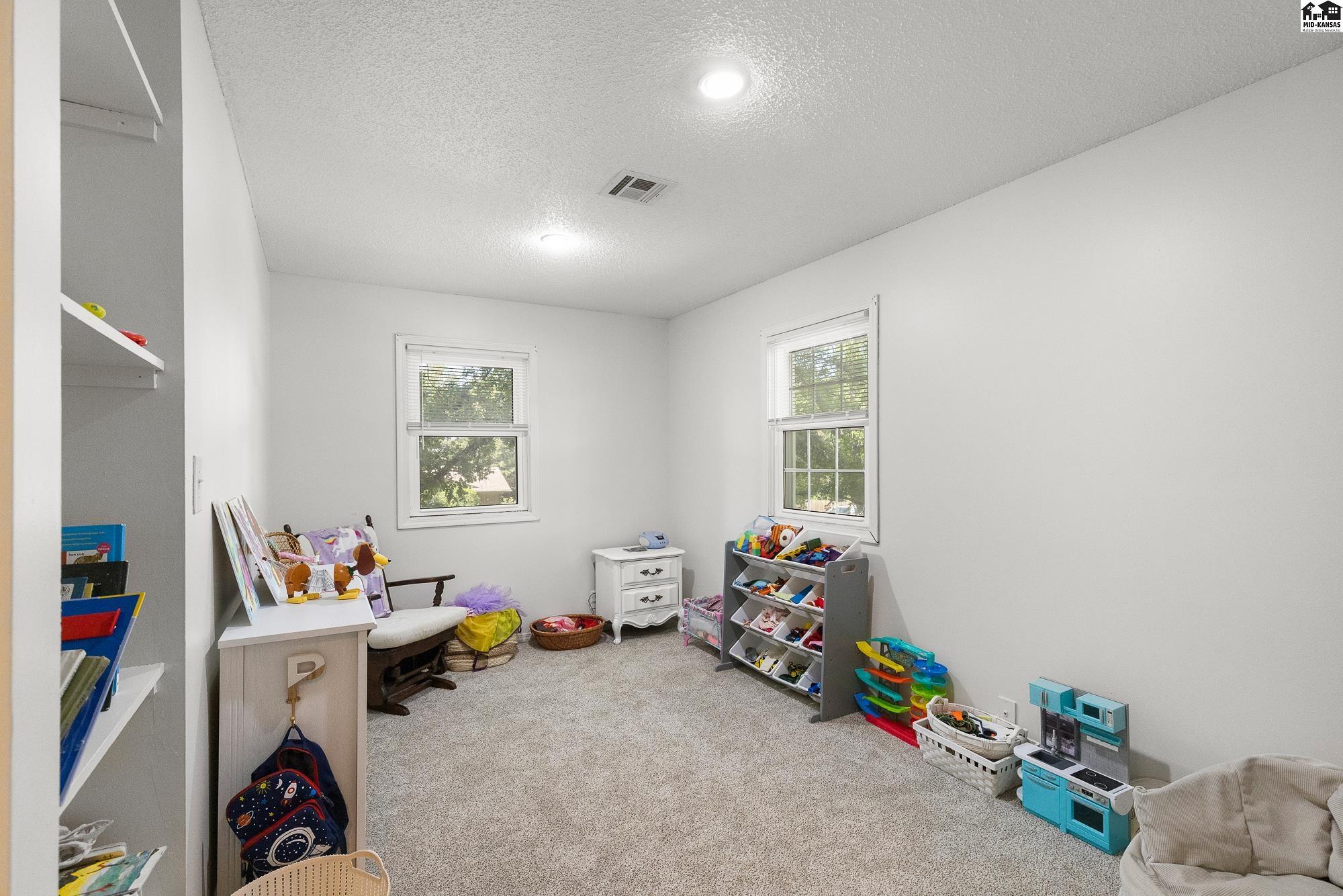 401 N Kansas Street Haven KS 67543