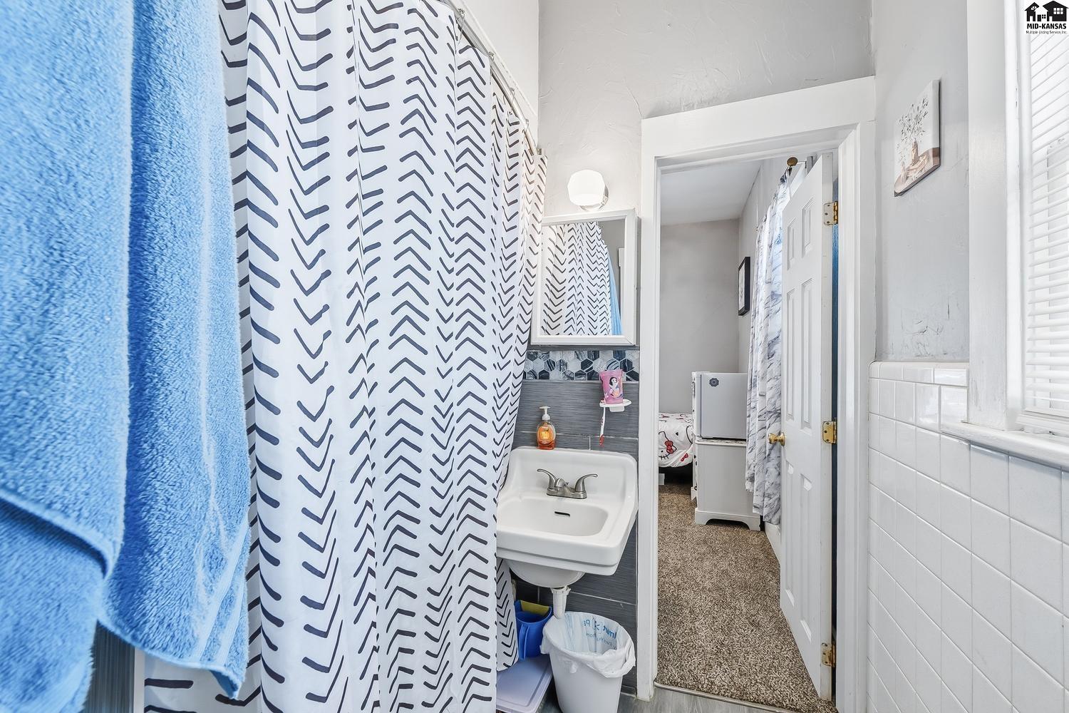 624 W 15th Avenue Hutchinson KS 67501