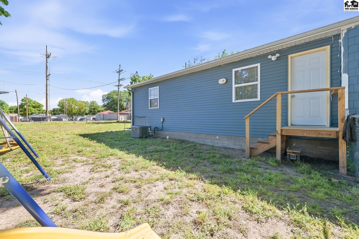 624 W 15th Avenue Hutchinson KS 67501