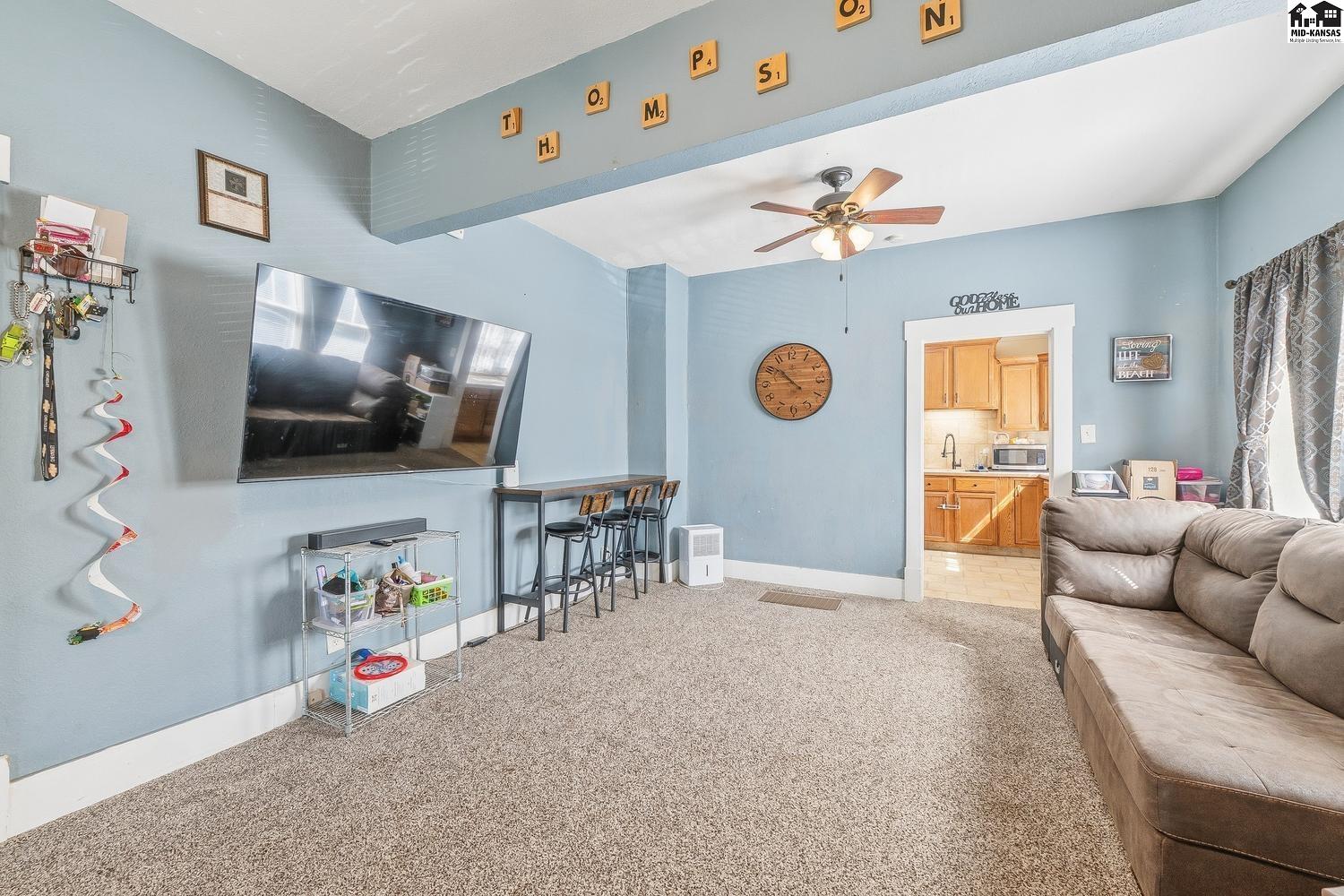 624 W 15th Avenue Hutchinson KS 67501