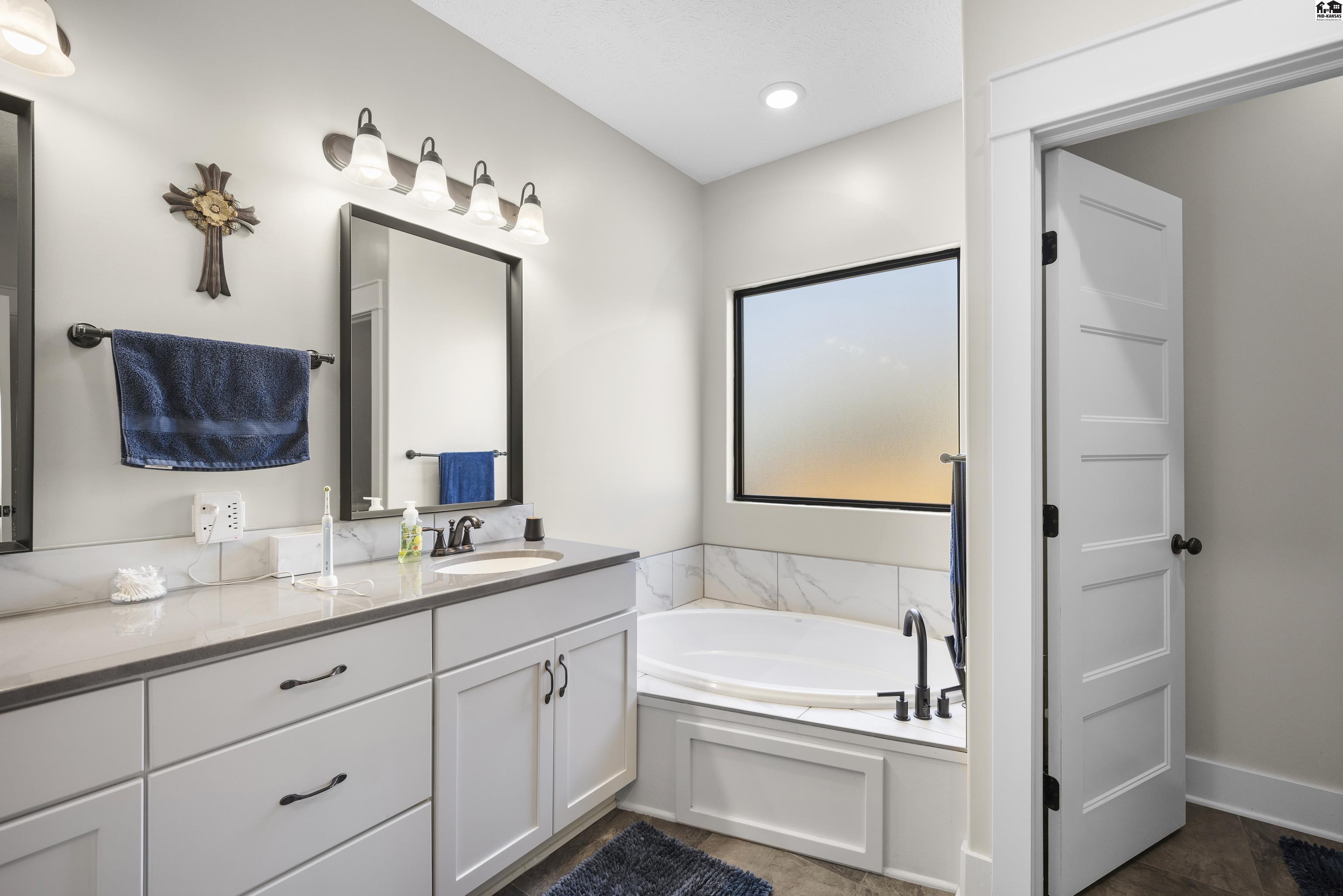 1644 Sonora Drive Mcpherson KS 67460
