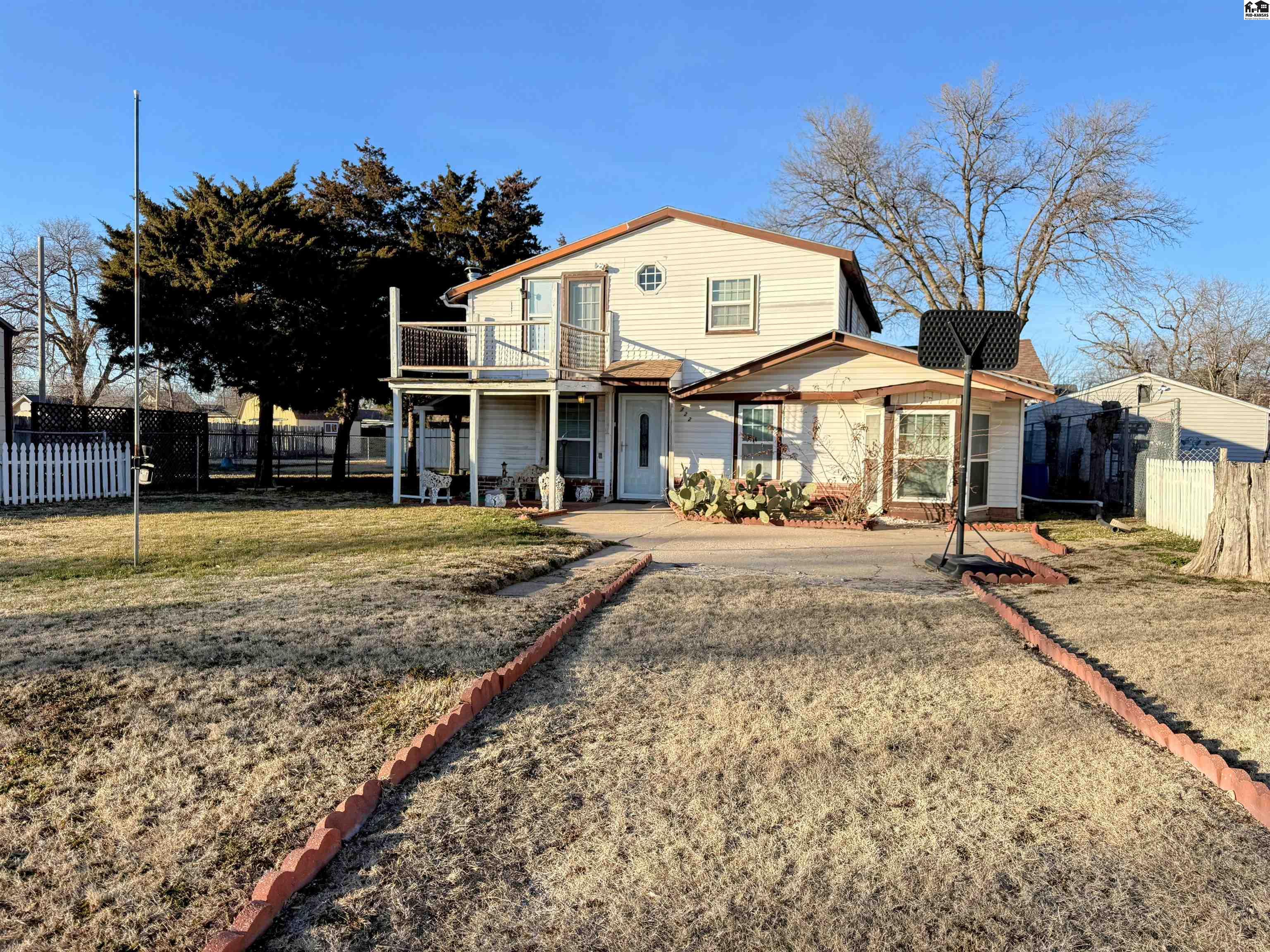 722 E Avenue C Hutchinson KS 67501