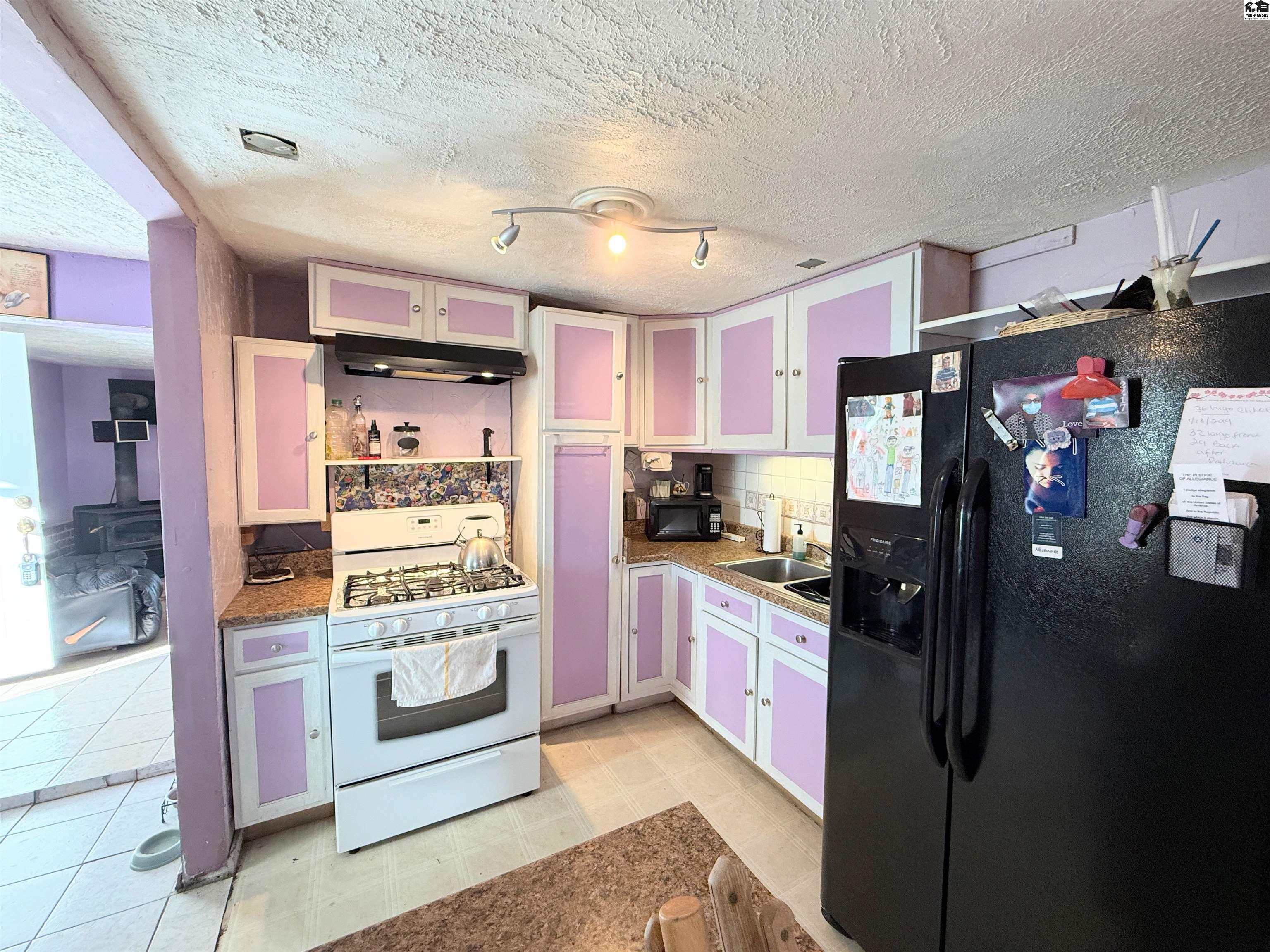 722 E Avenue C Hutchinson KS 67501