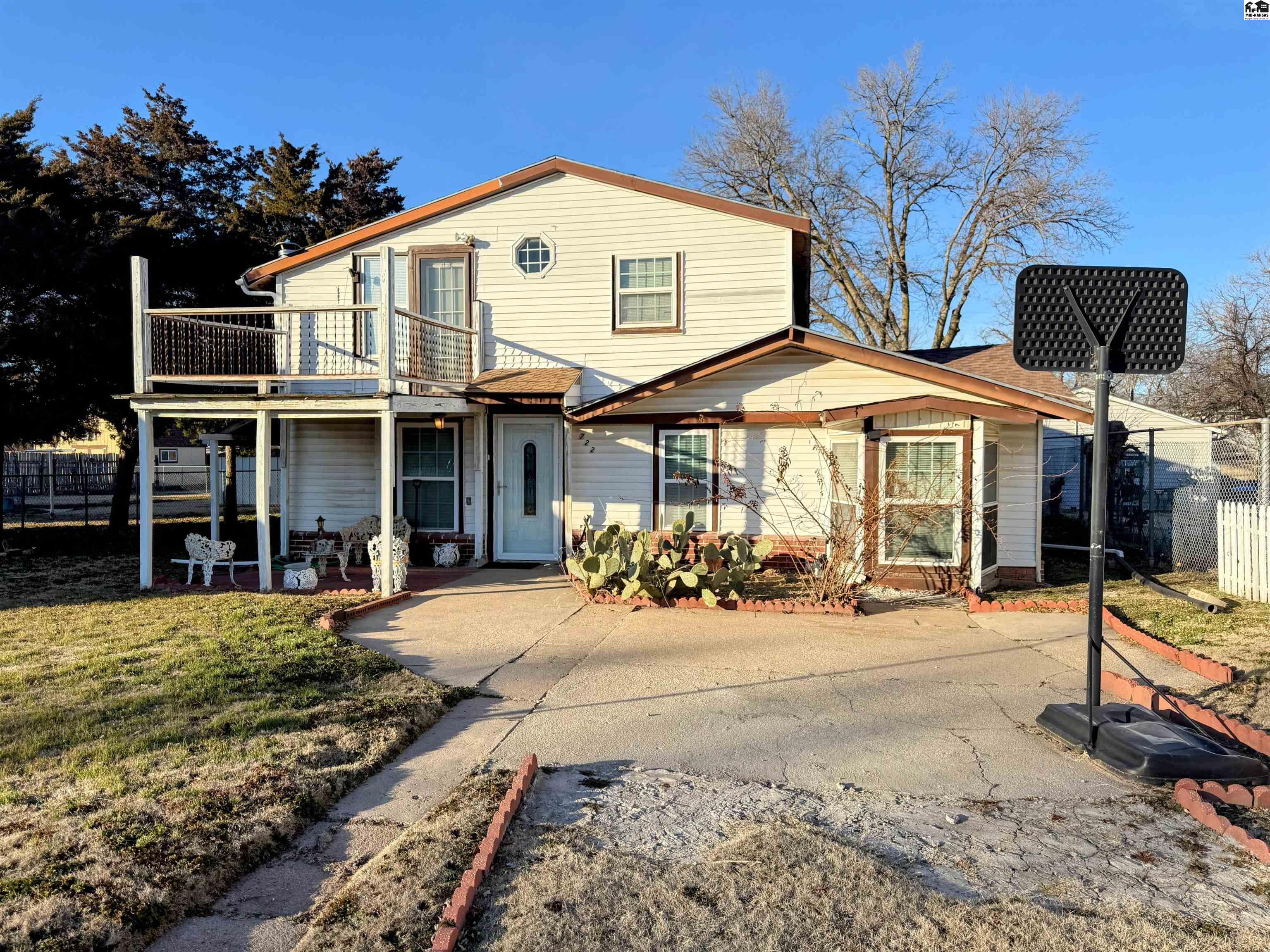 722 E Avenue C Hutchinson KS 67501