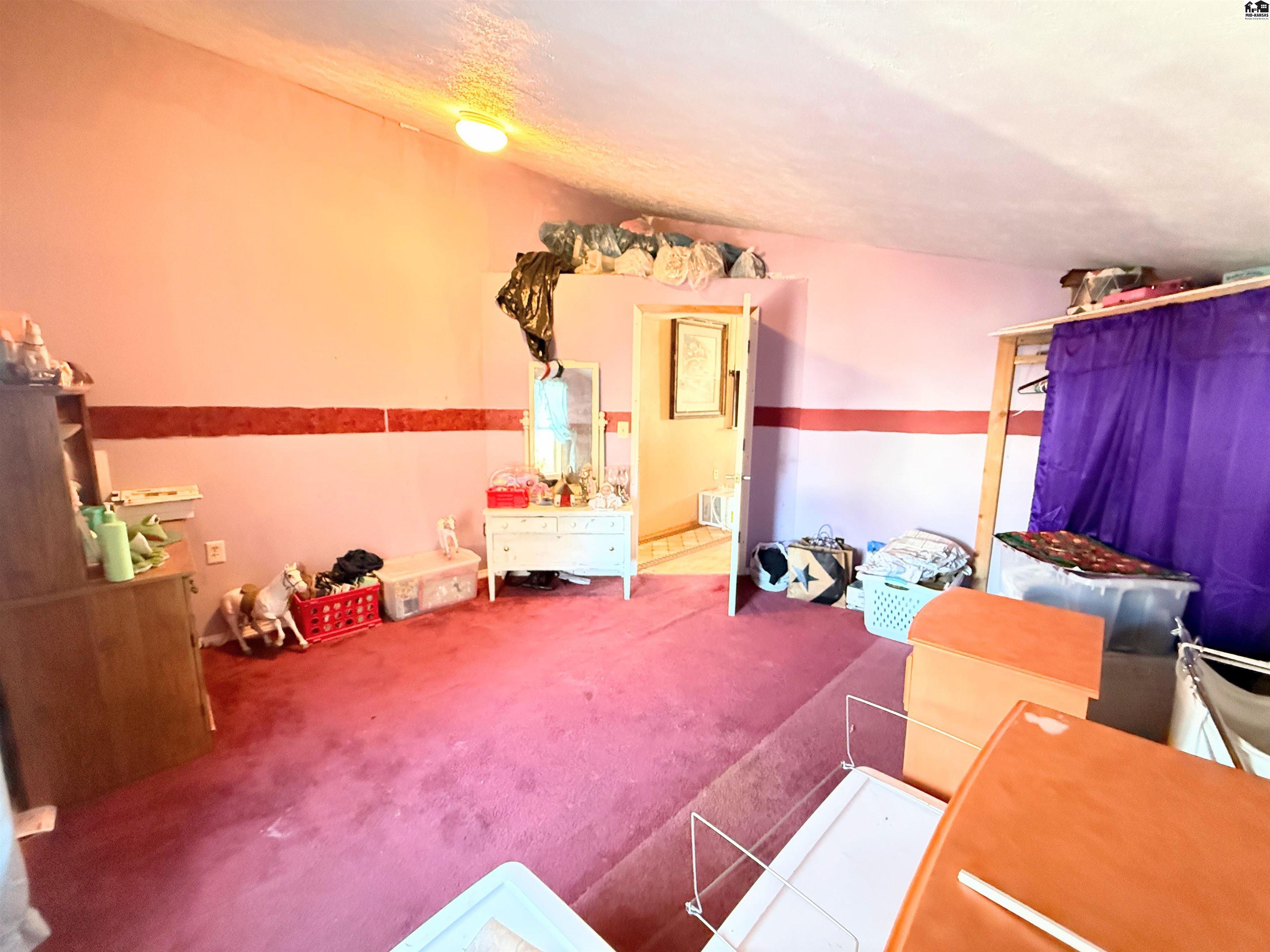 722 E Avenue C Hutchinson KS 67501