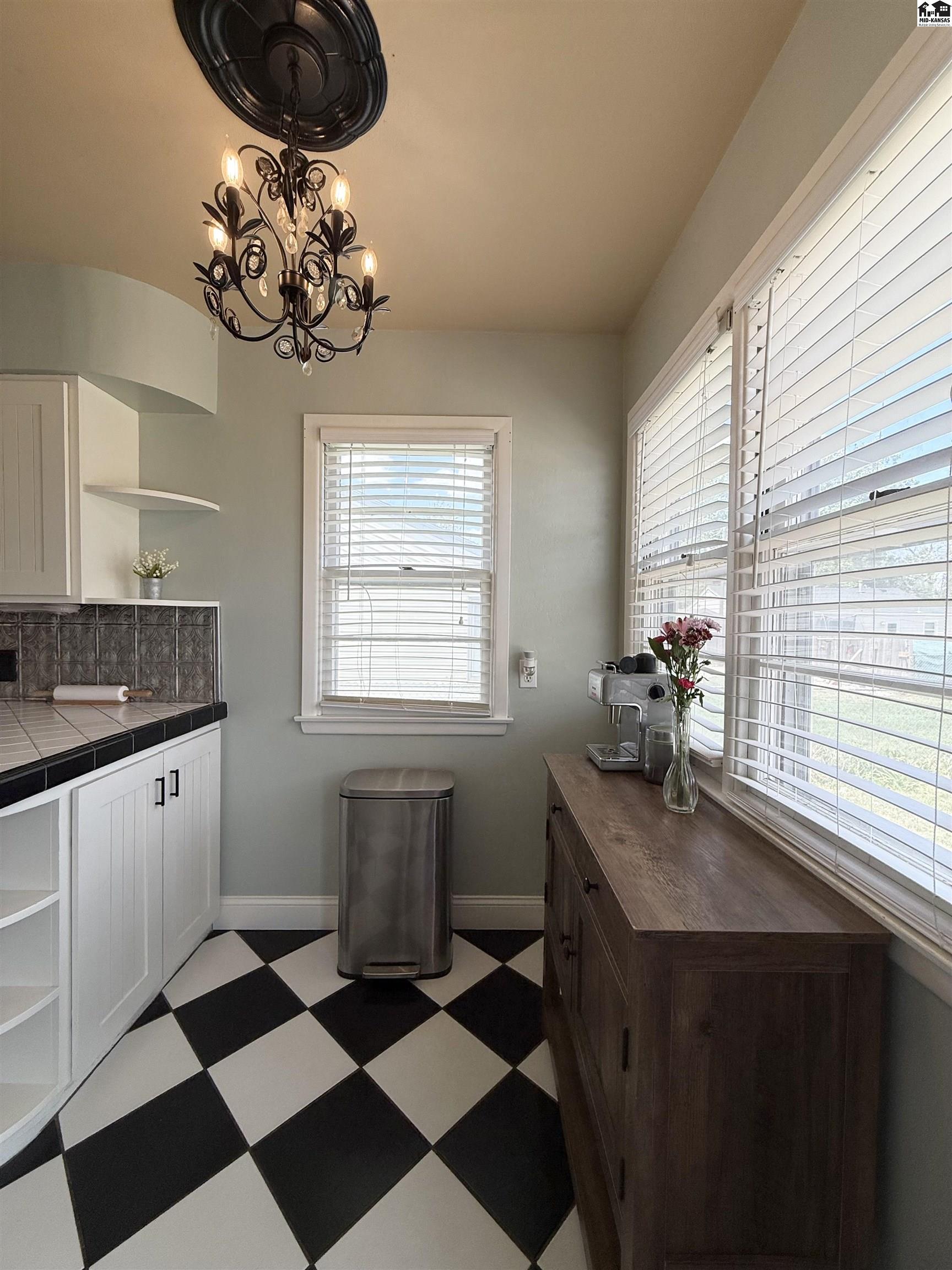 904 W 20th Avenue Hutchinson KS 67502