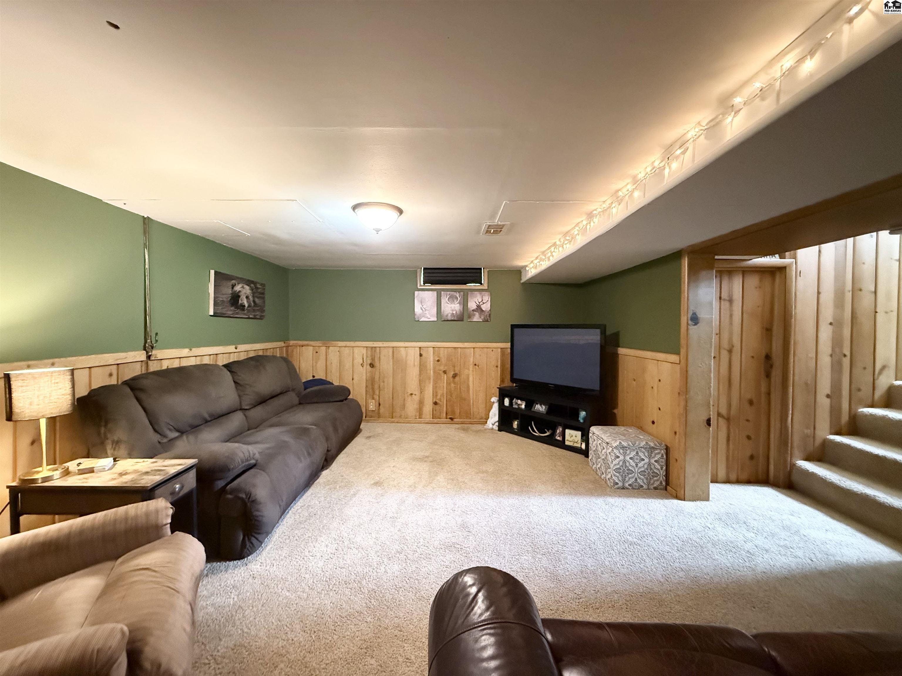 904 W 20th Avenue Hutchinson KS 67502