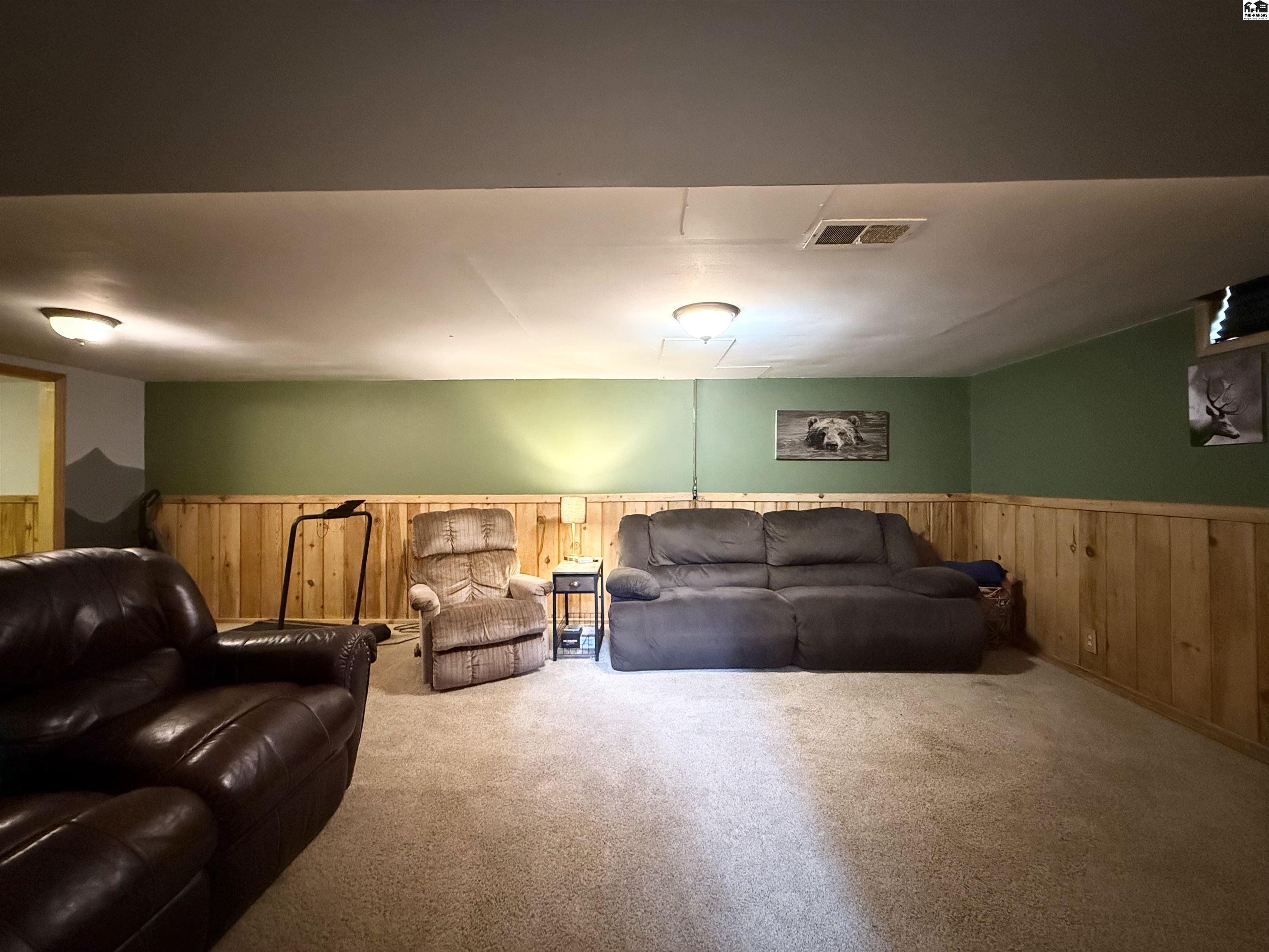 904 W 20th Avenue Hutchinson KS 67502