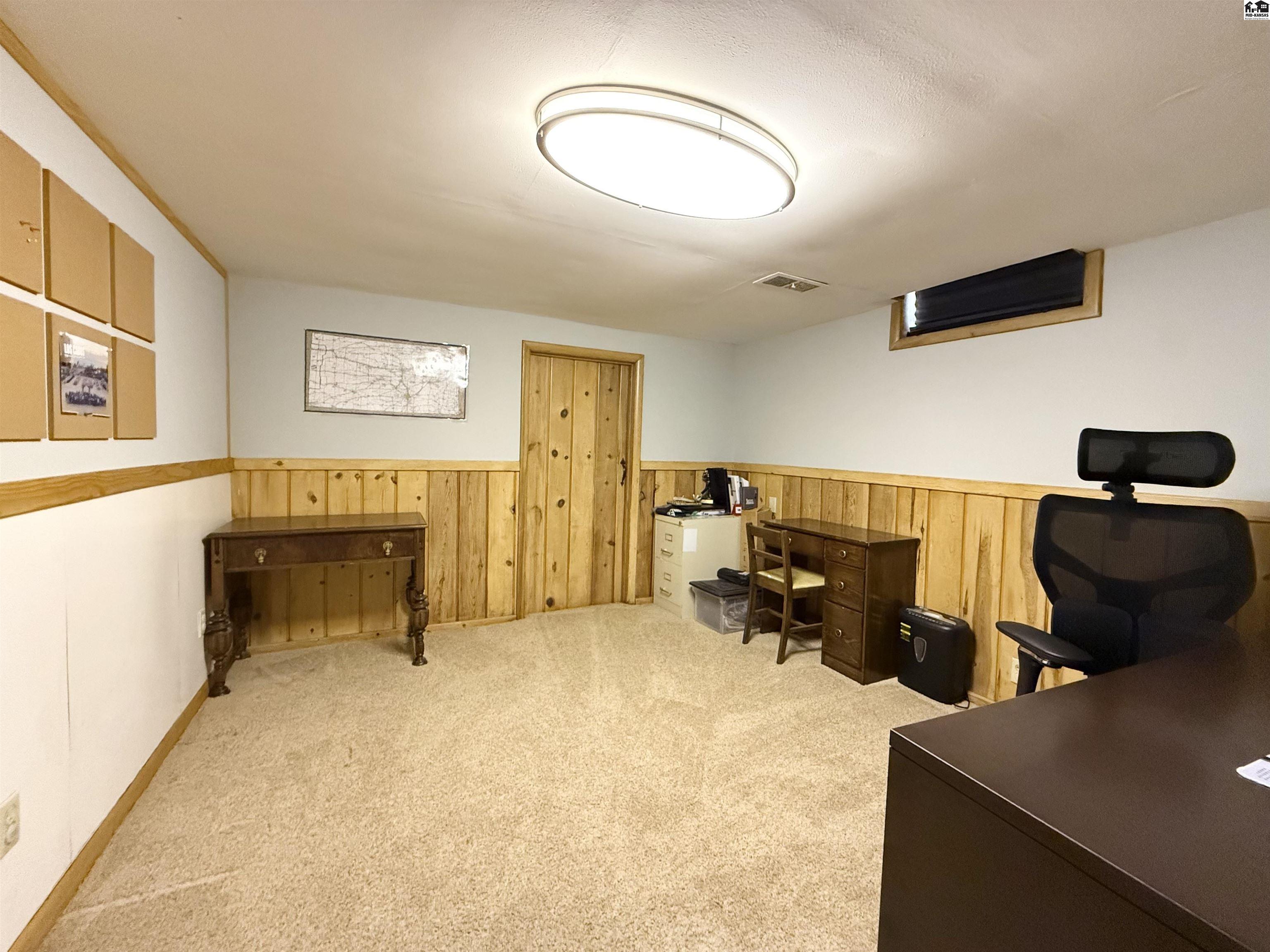 904 W 20th Avenue Hutchinson KS 67502