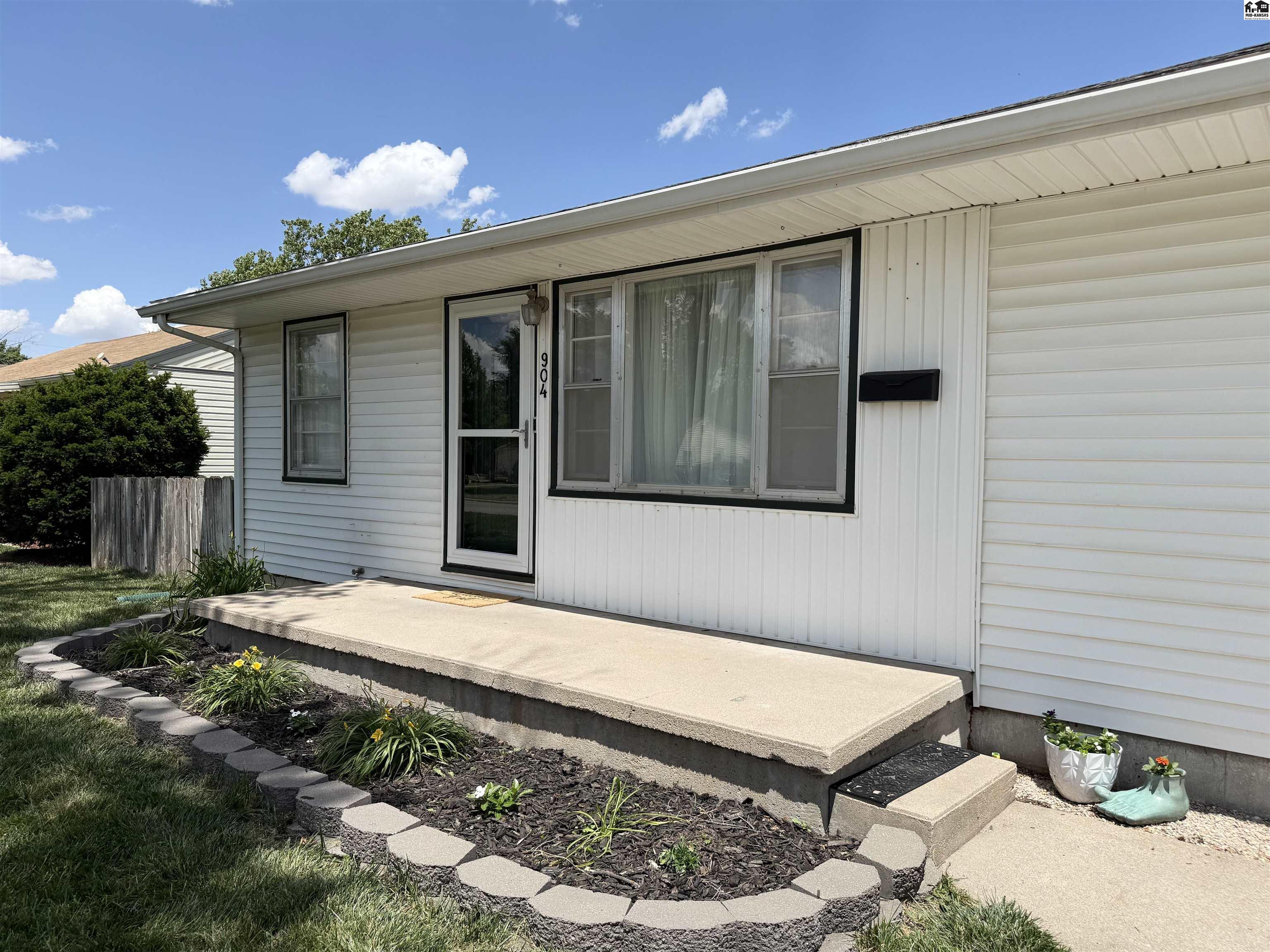 904 W 20th Avenue Hutchinson KS 67502