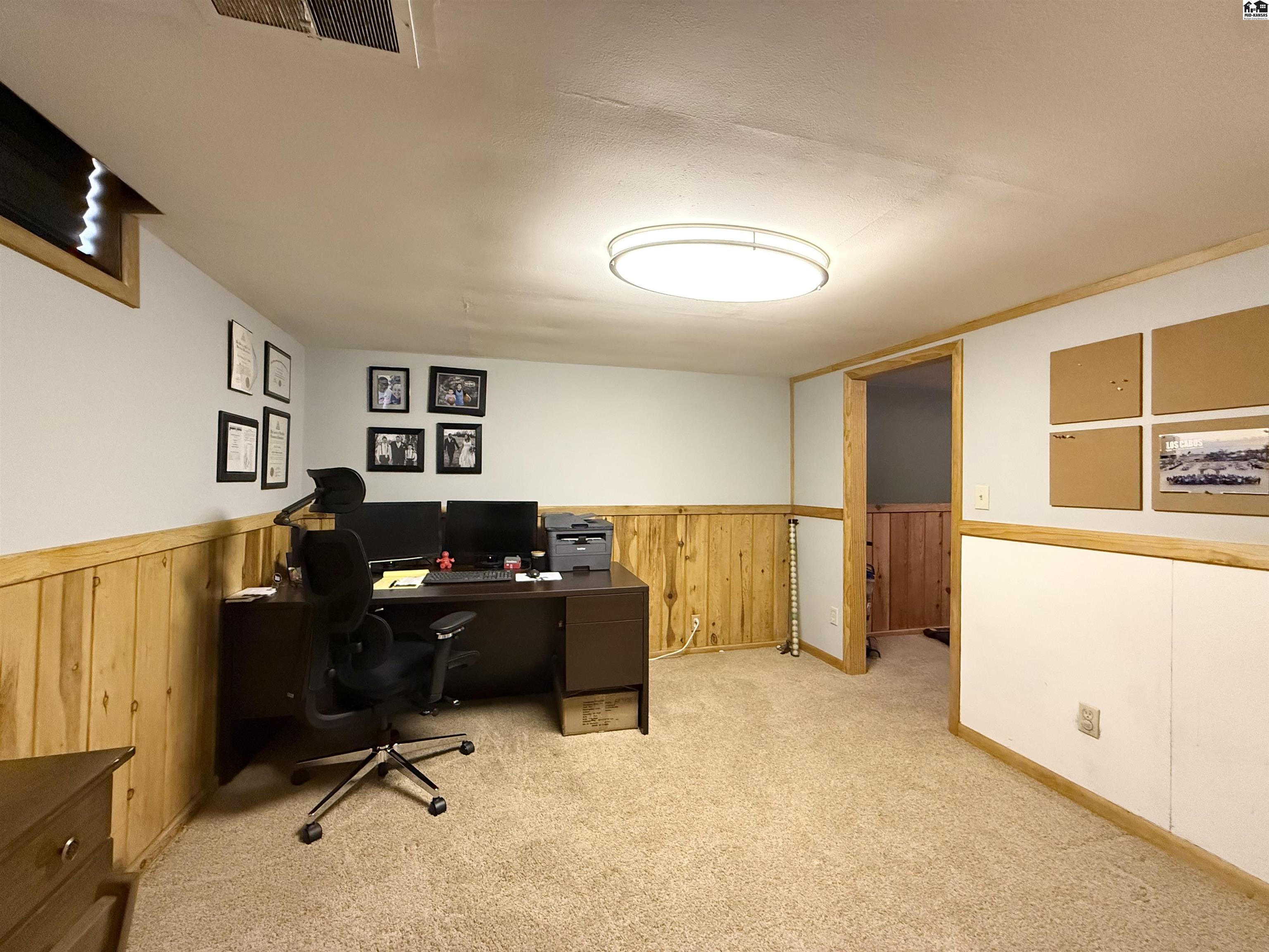 904 W 20th Avenue Hutchinson KS 67502