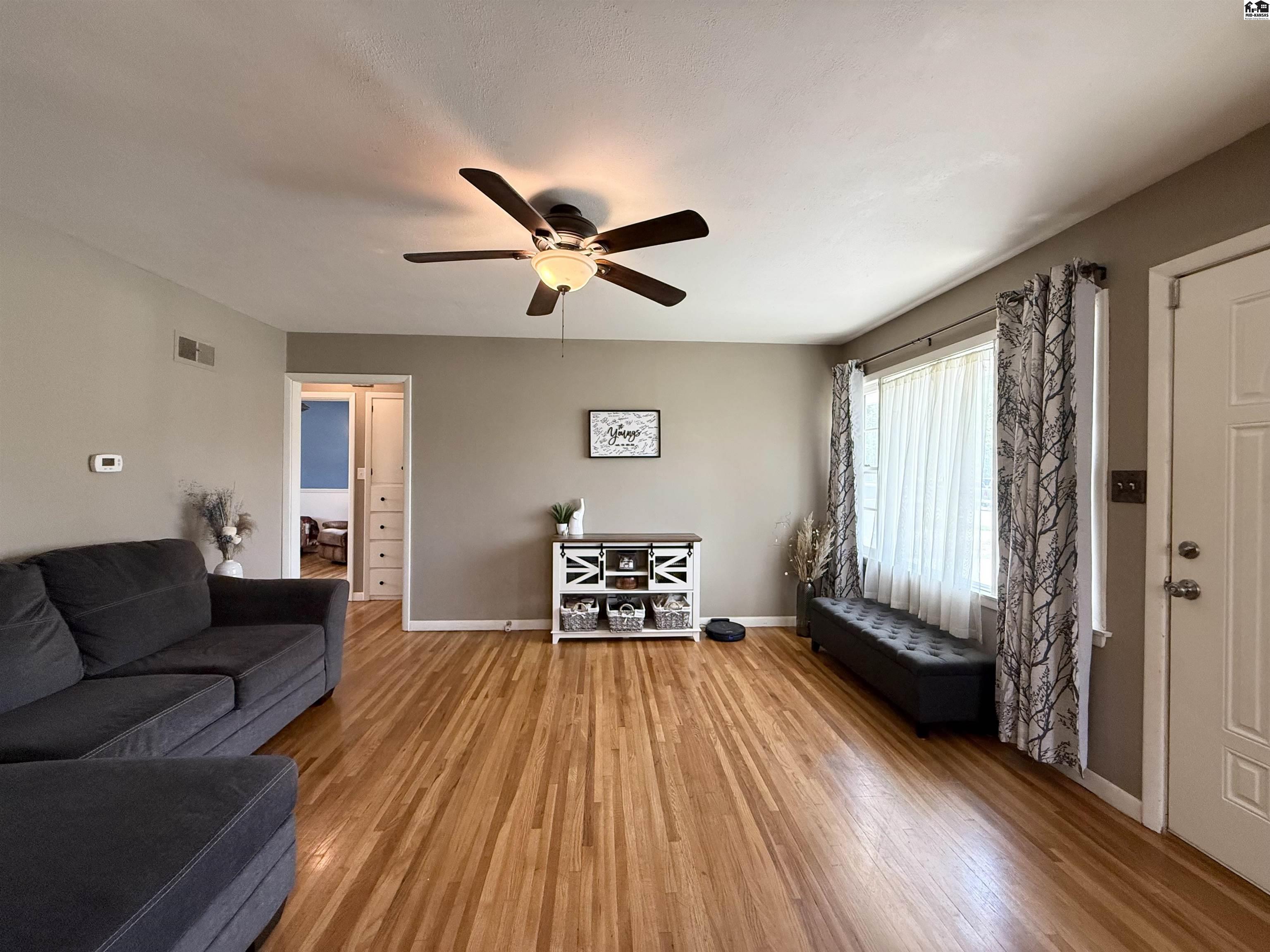 904 W 20th Avenue Hutchinson KS 67502