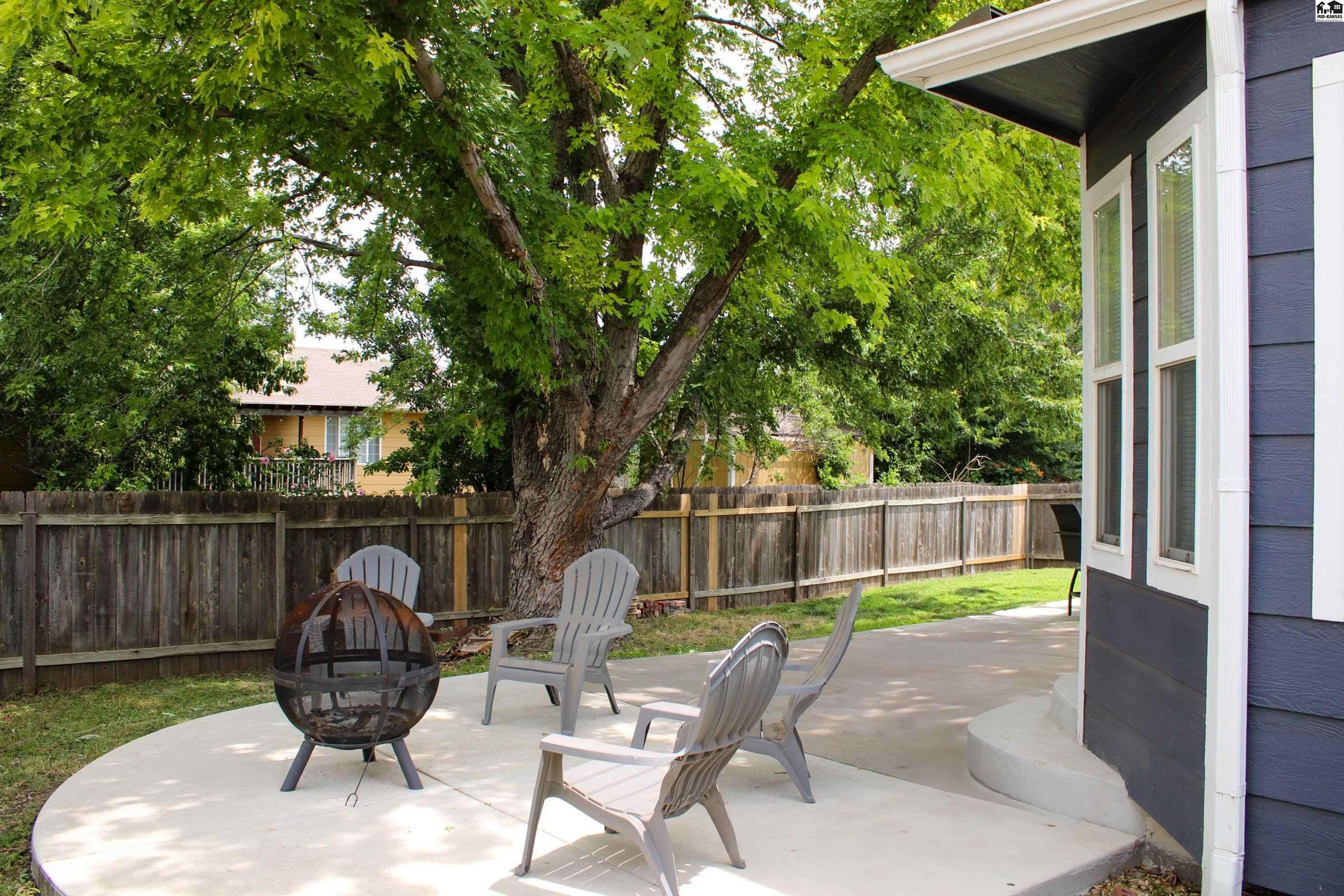 324 Victoria Road Newton KS 67114