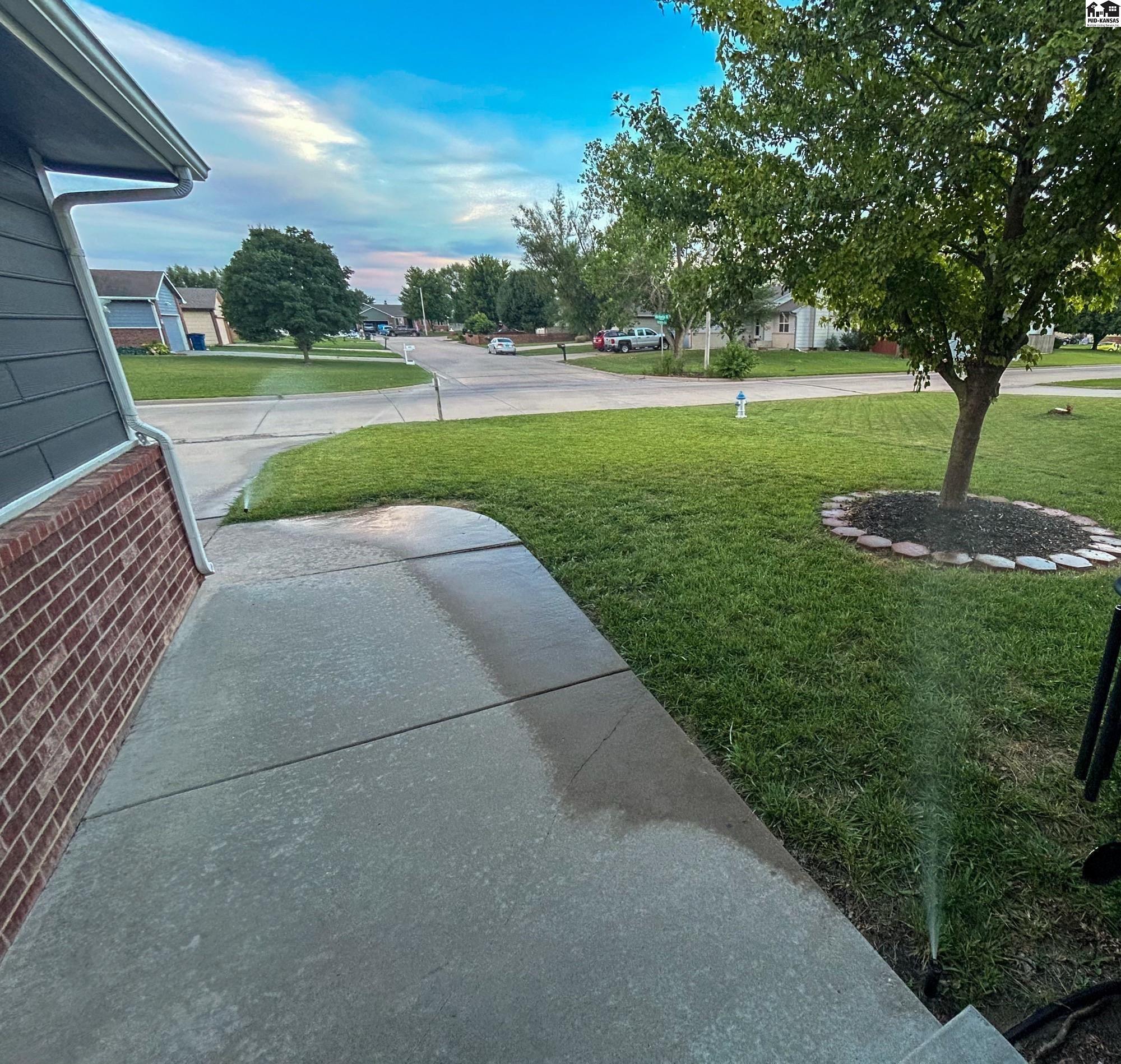 324 Victoria Road Newton KS 67114