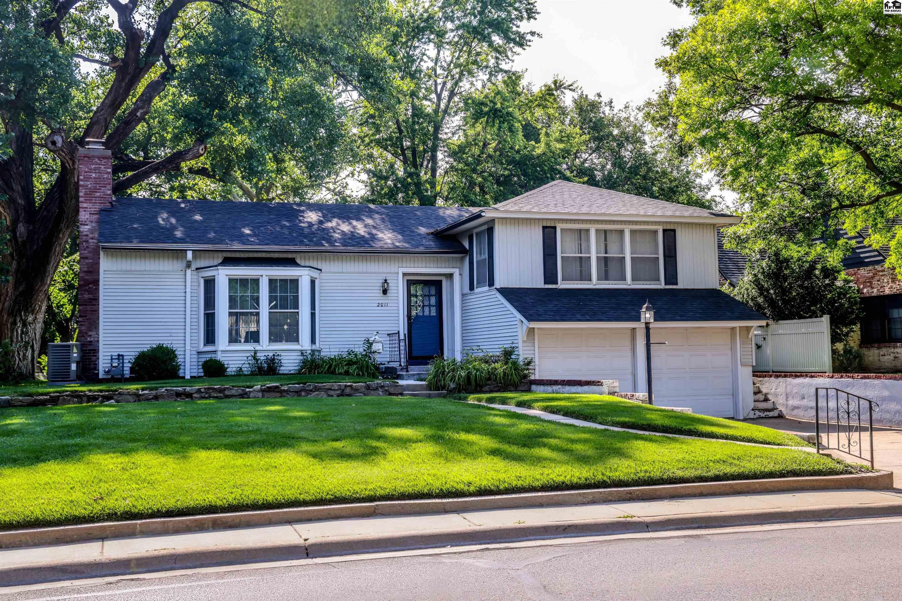 2011 N Adams Street Hutchinson KS 67502