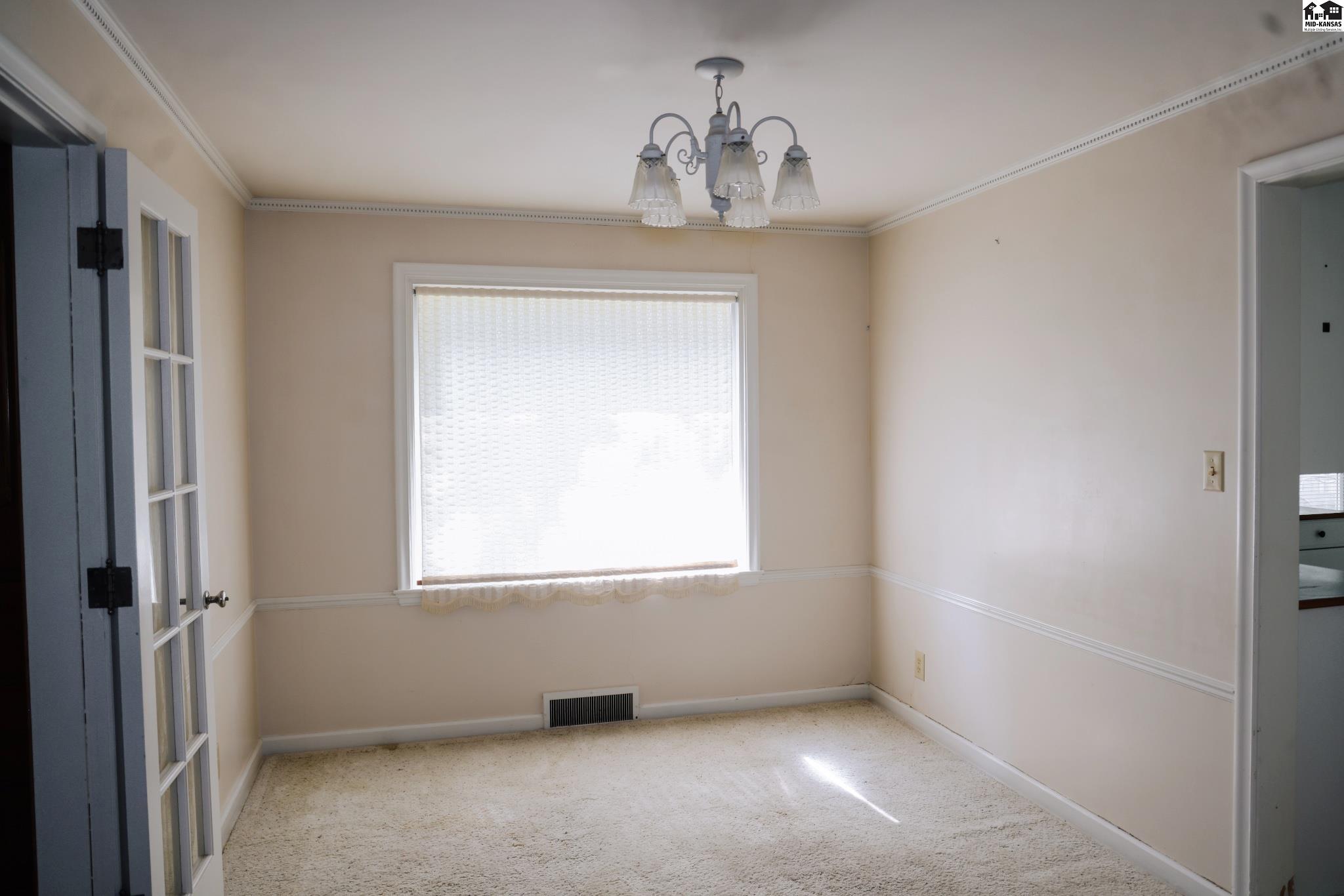 2011 N Adams Street Hutchinson KS 67502