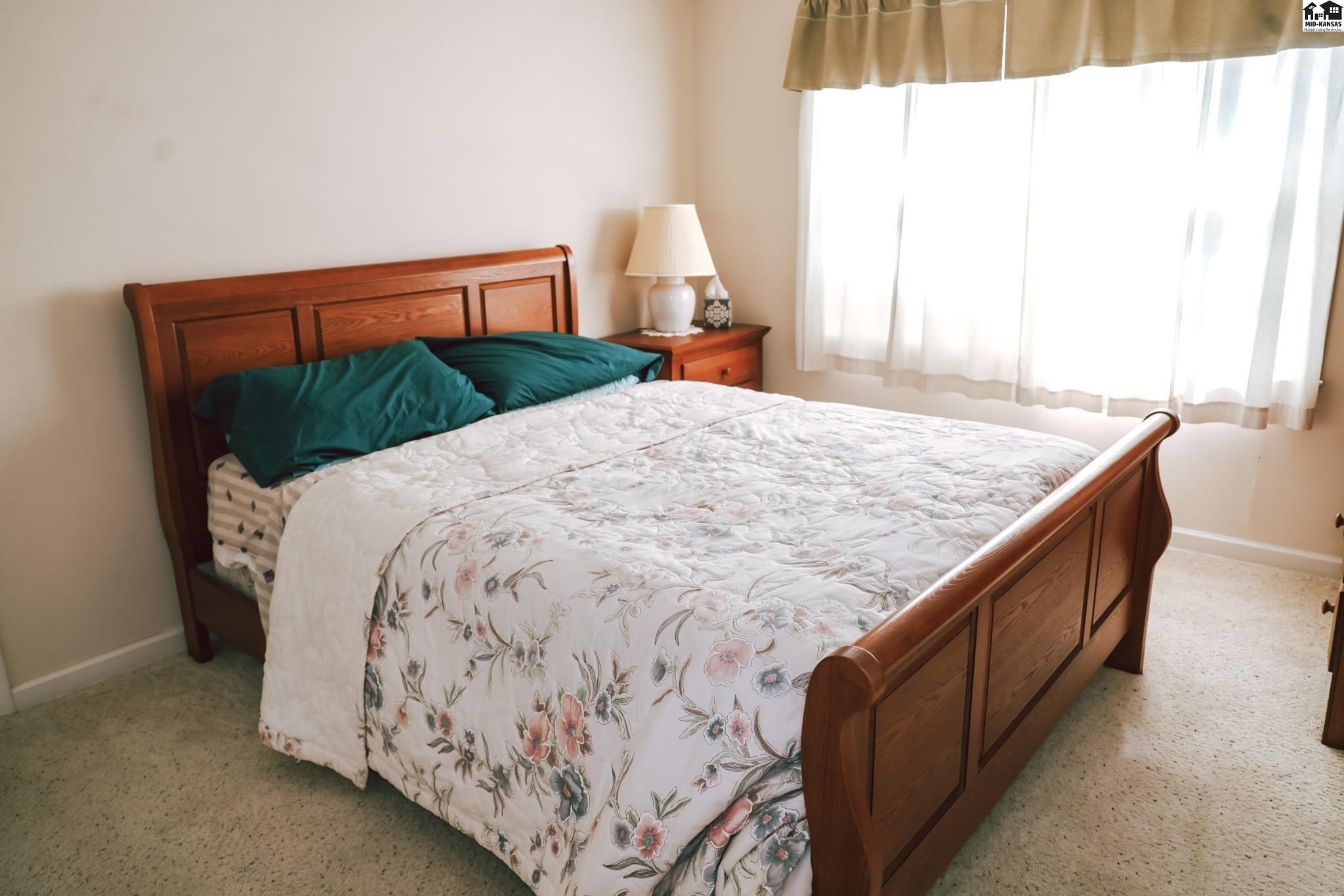 2011 N Adams Street Hutchinson KS 67502