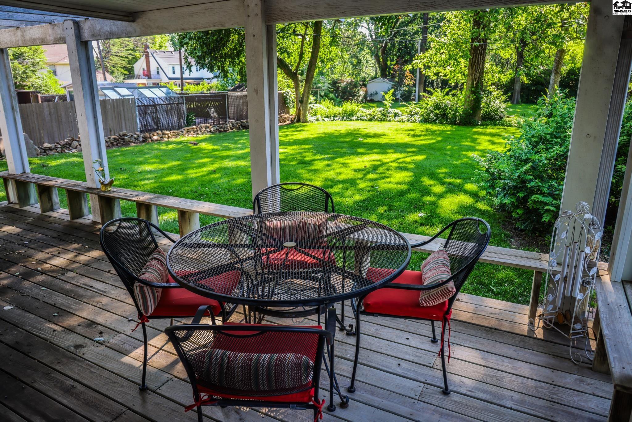 2011 N Adams Street Hutchinson KS 67502