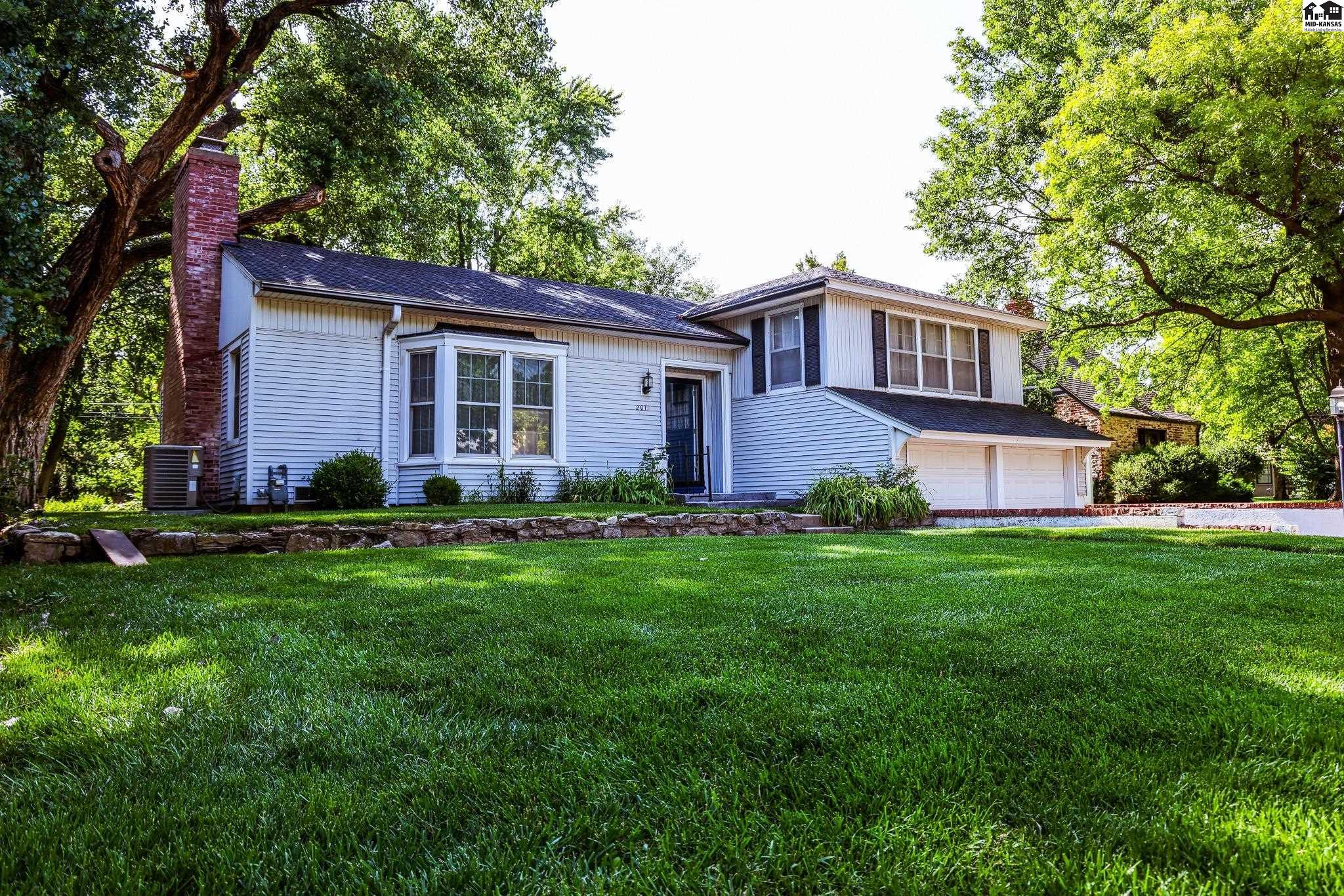 2011 N Adams Street Hutchinson KS 67502