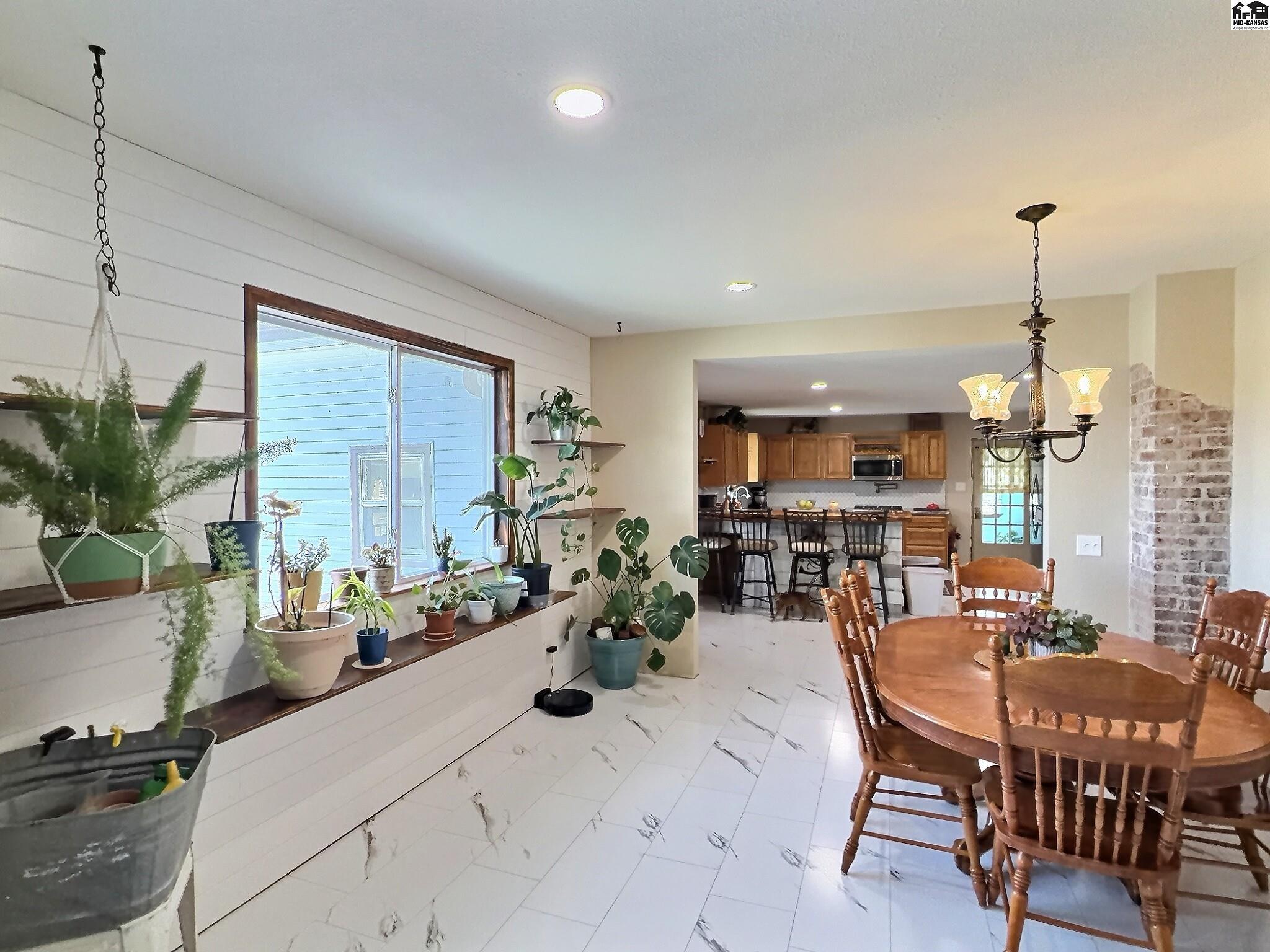 5016 E 4th Avenue Hutchinson KS 67501