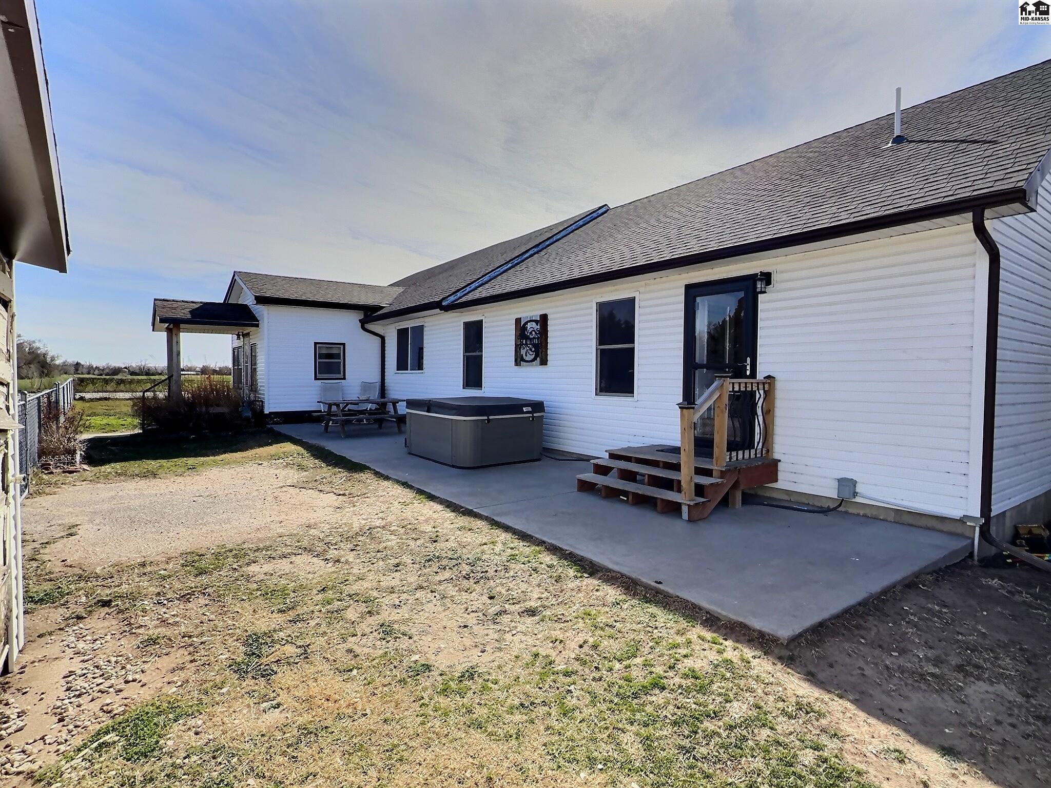 5016 E 4th Avenue Hutchinson KS 67501