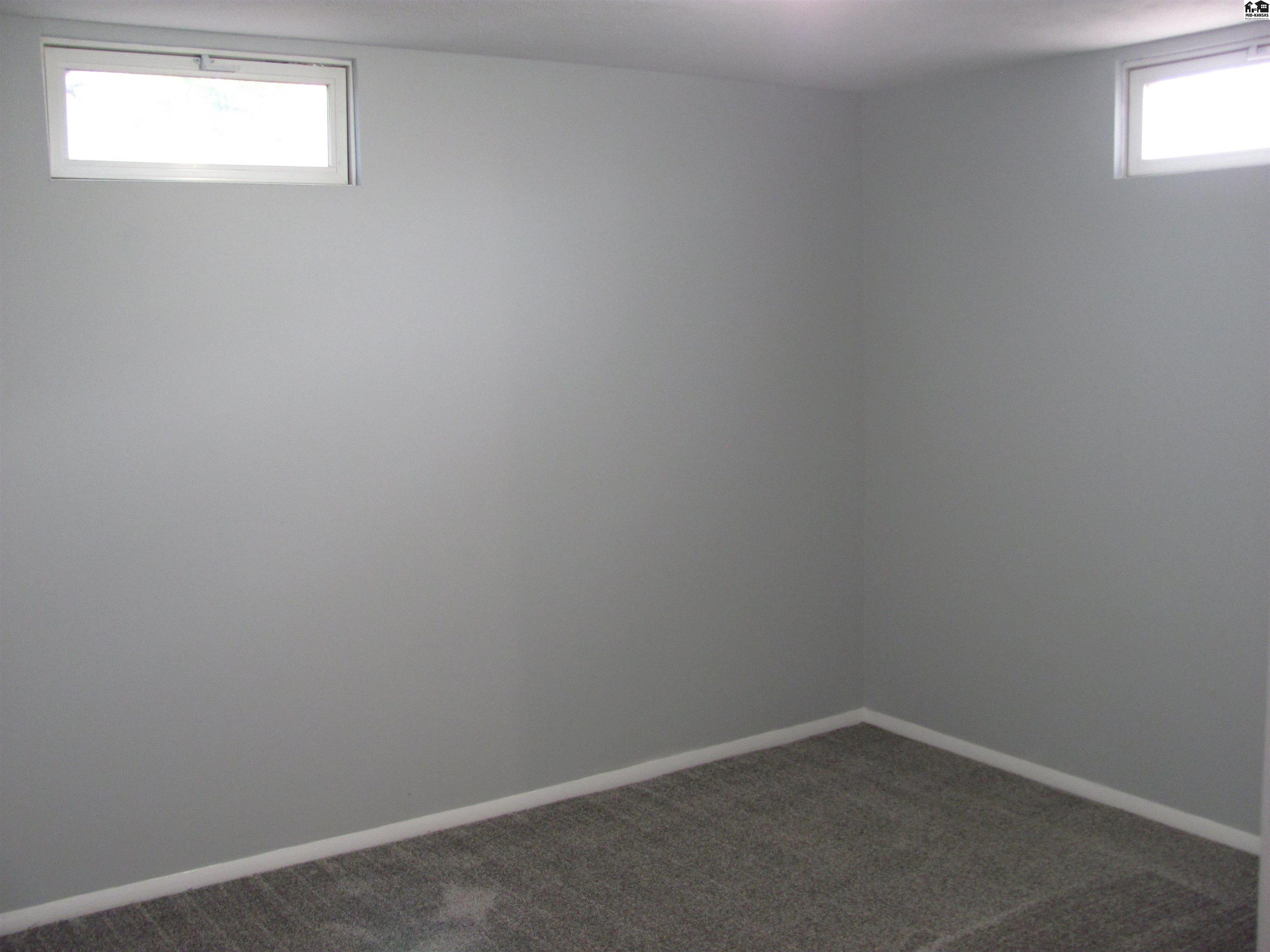 1815 N Sidney Street Kingman KS 67068