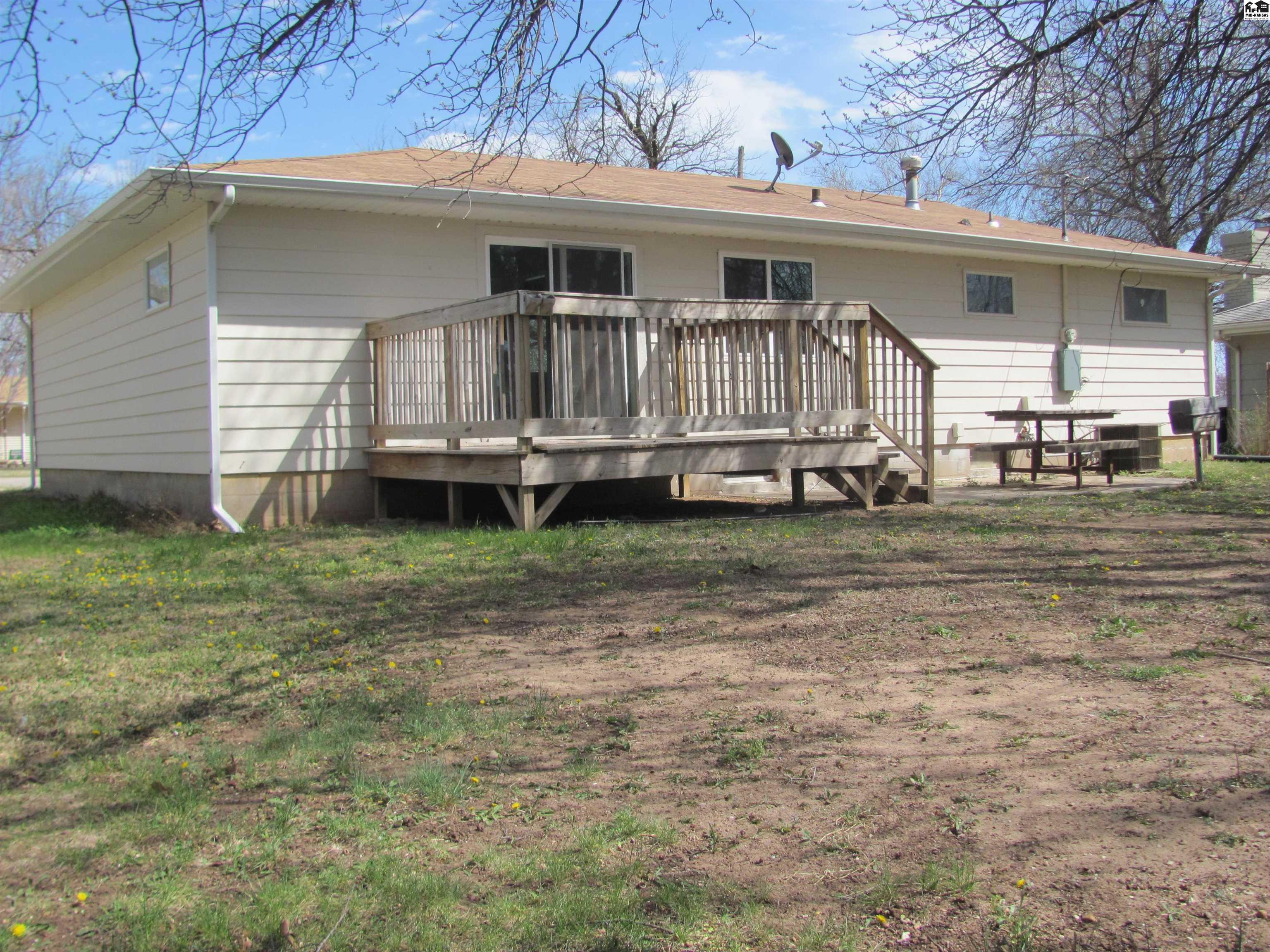 1815 N Sidney Street Kingman KS 67068