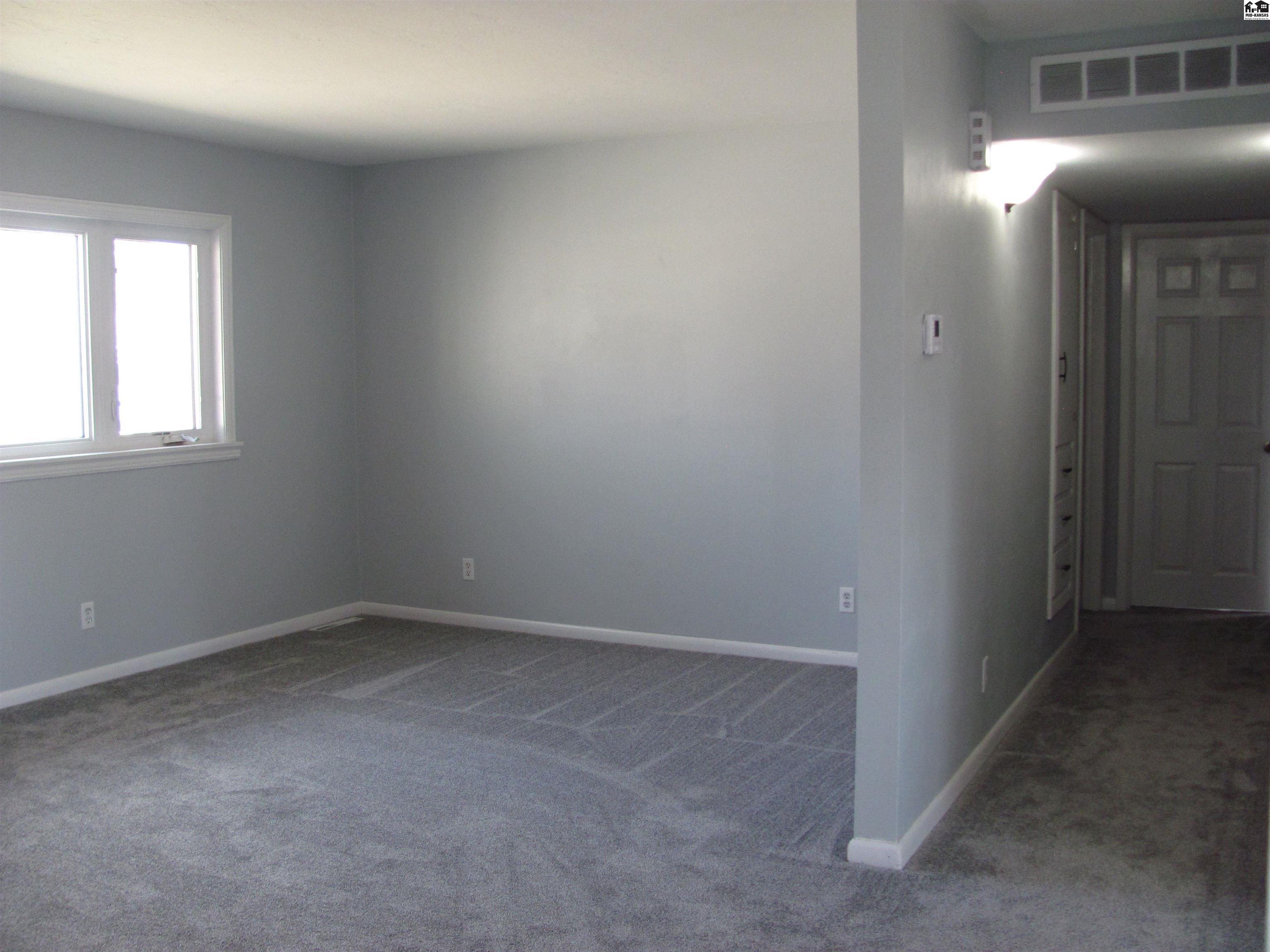 1815 N Sidney Street Kingman KS 67068