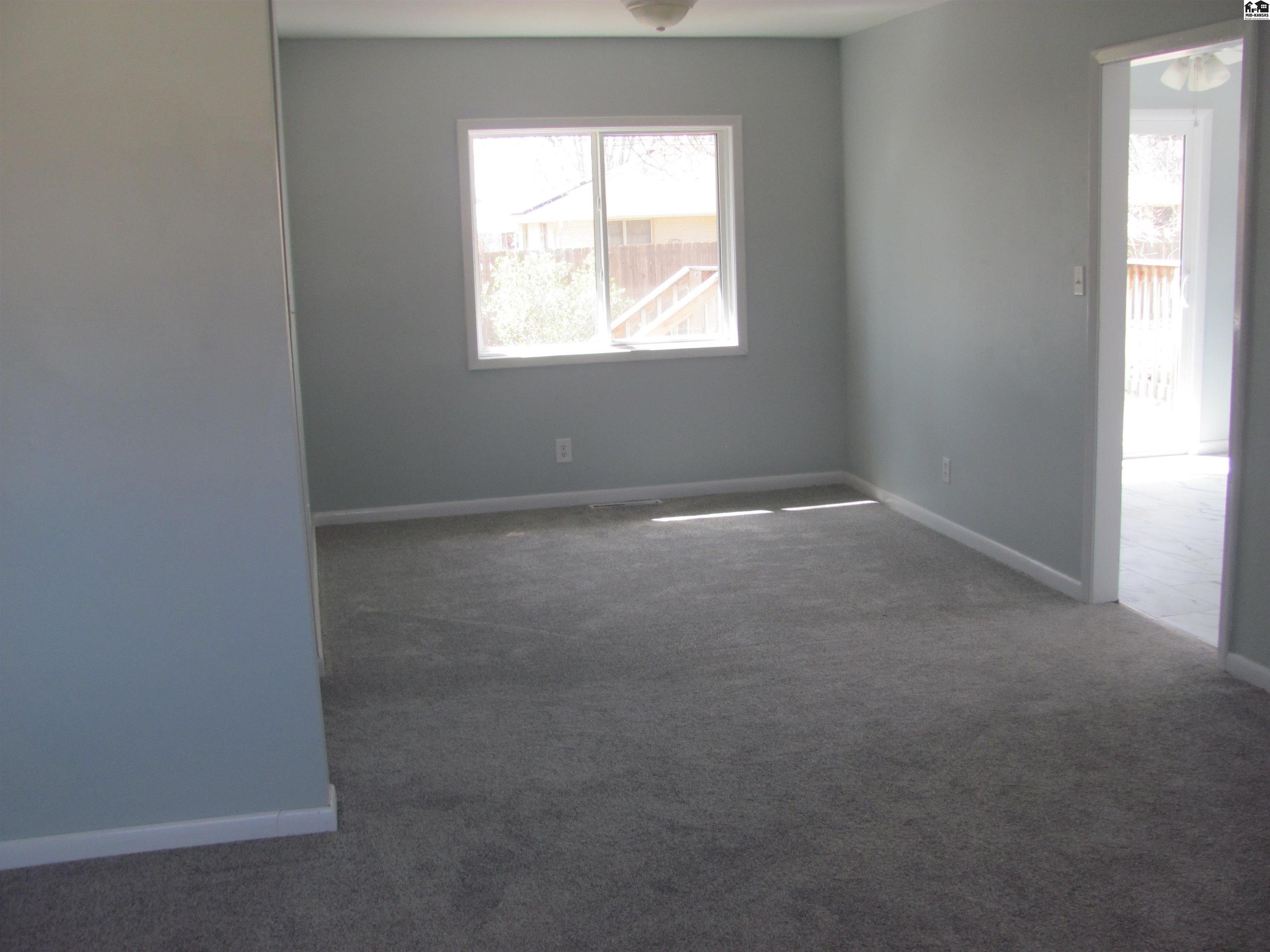 1815 N Sidney Street Kingman KS 67068