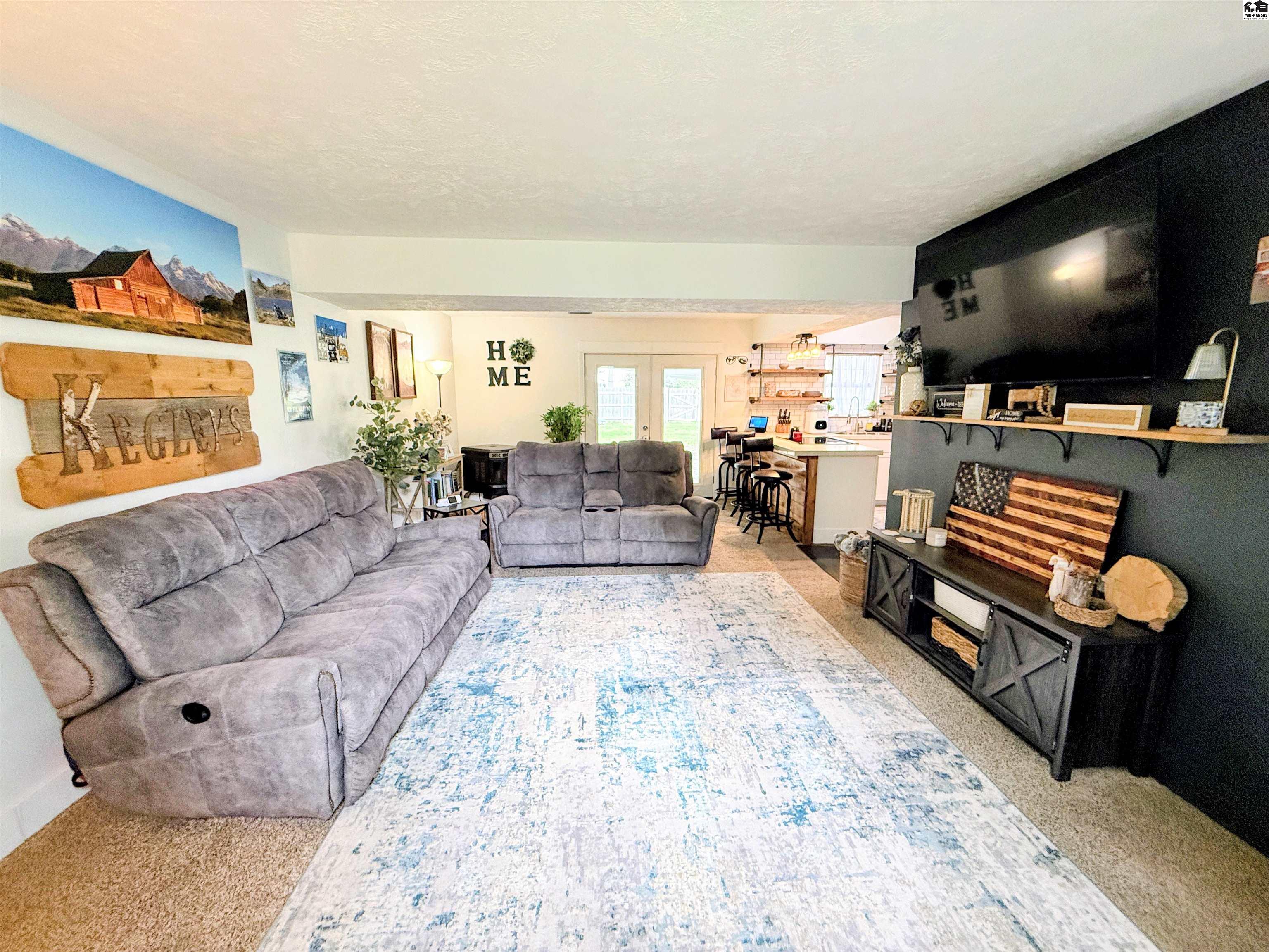3111 N King Street Hutchinson KS 67502