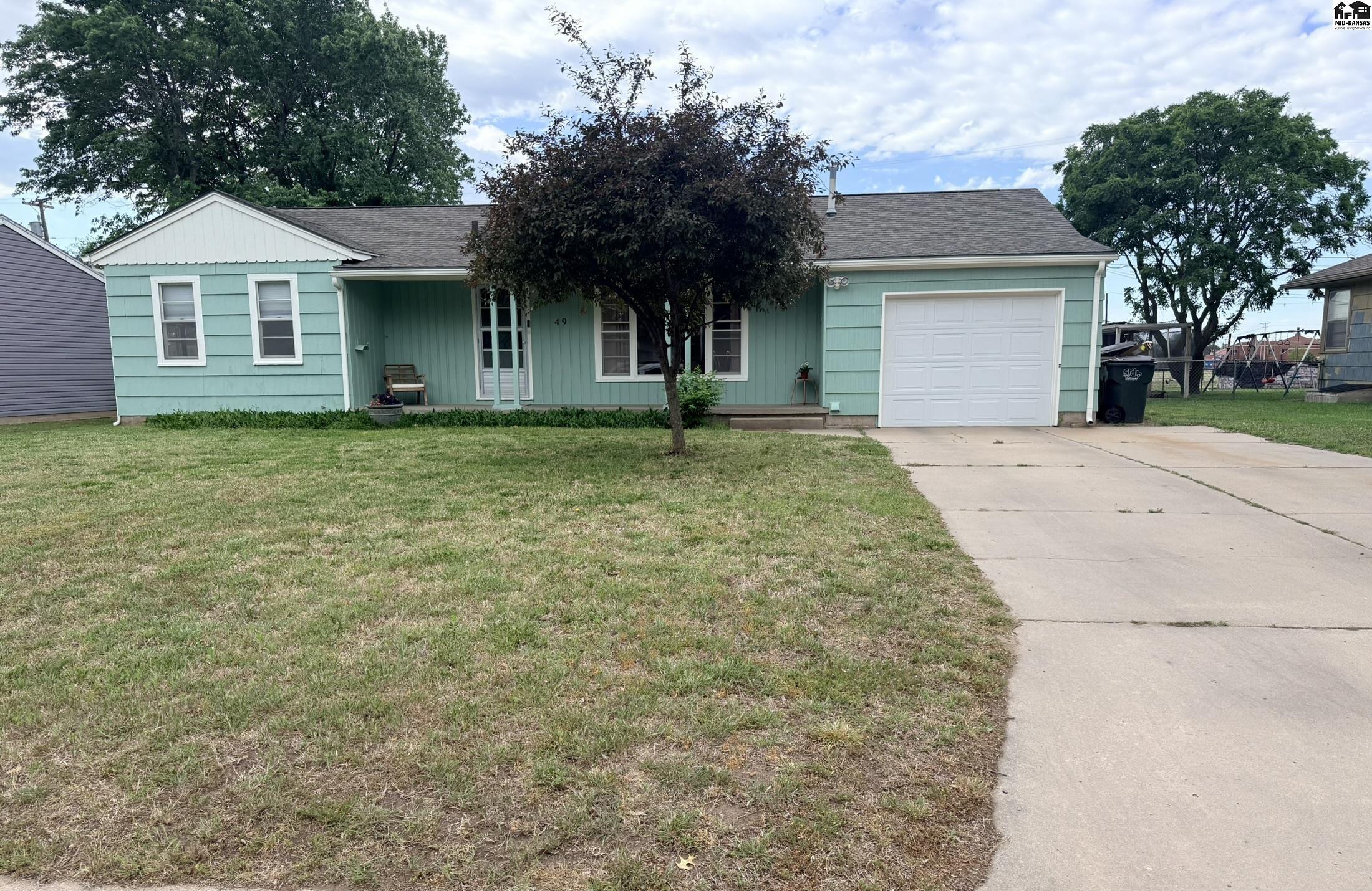 49 Random Road Hutchinson KS 67502