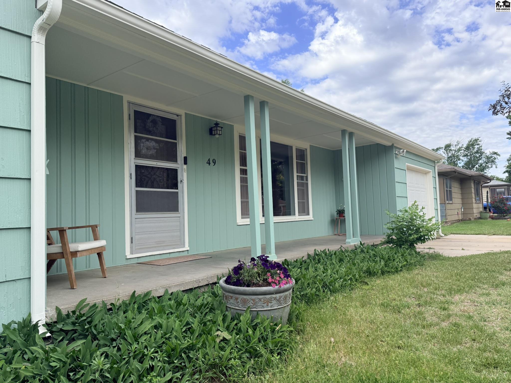 49 Random Road Hutchinson KS 67502